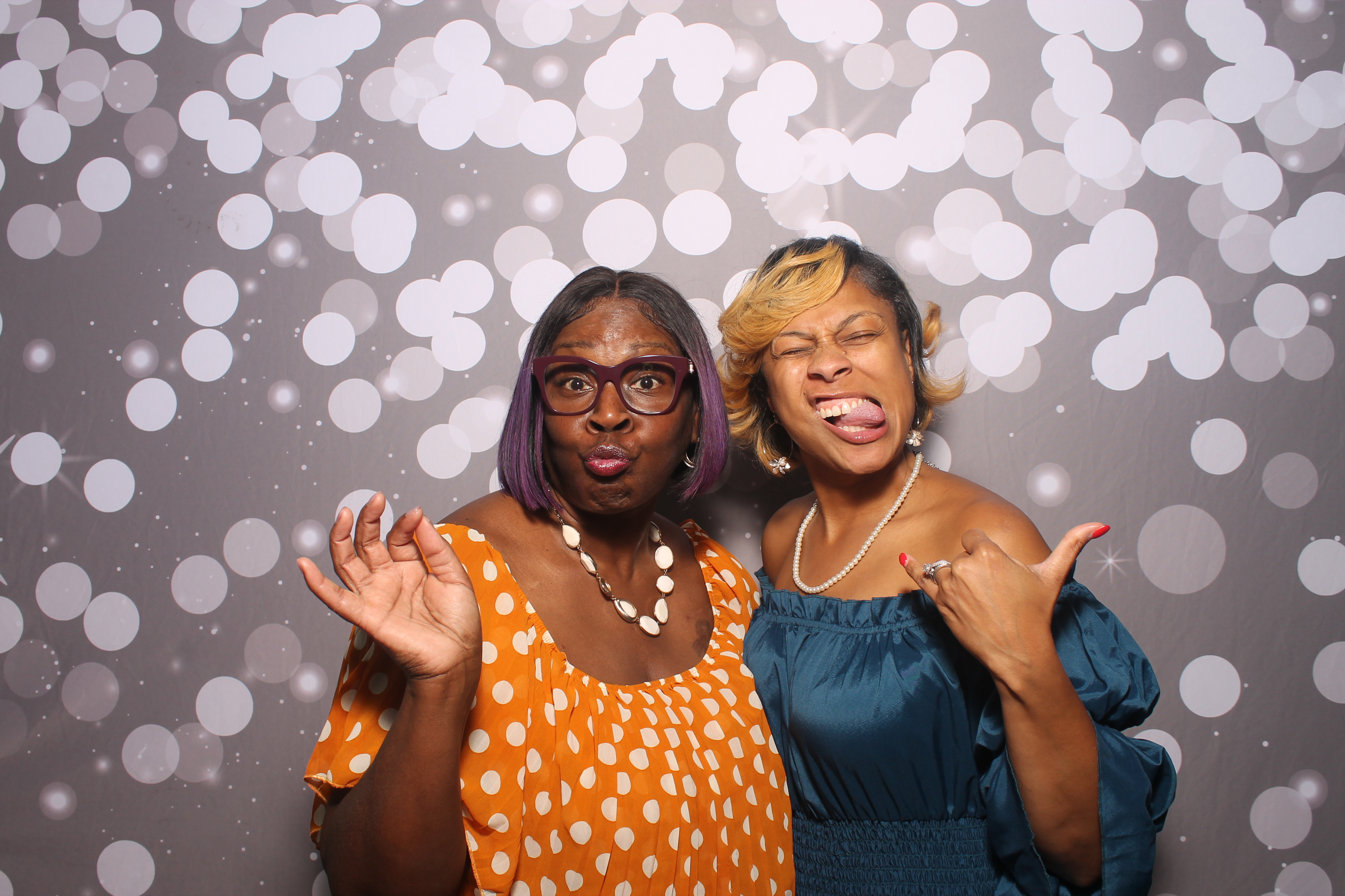 Graduation Celebration | View more photos from the event at gallery.photoboothcincy.com/u/PhotoBoothCincy/Graduation-Celebration