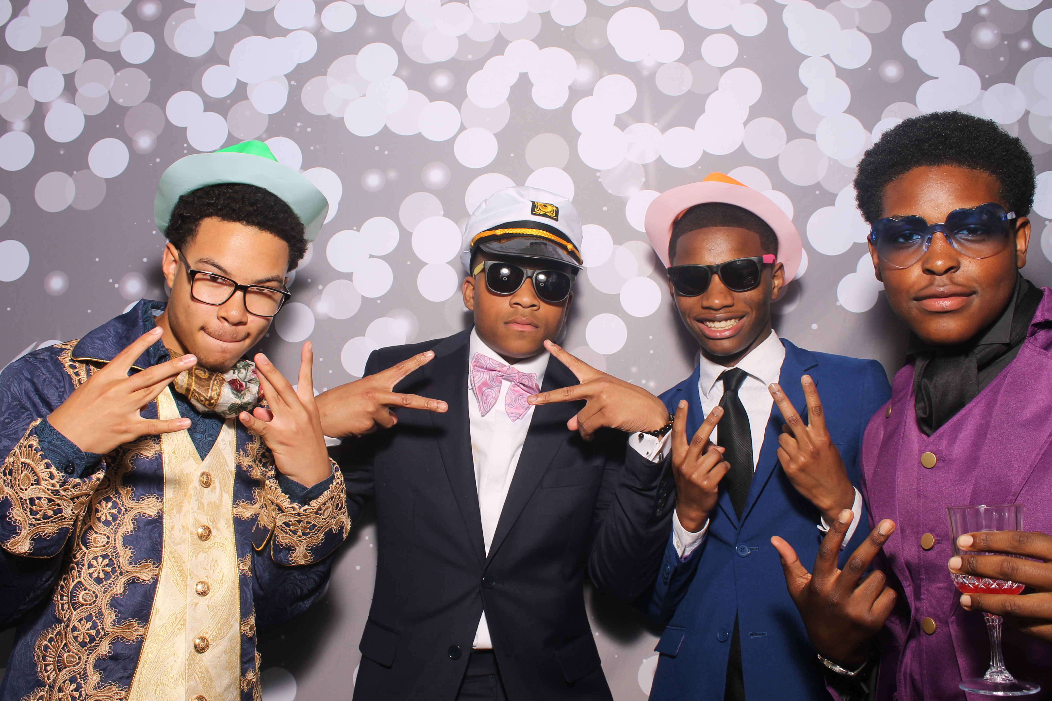 Graduation Celebration | View more photos from the event at gallery.photoboothcincy.com/u/PhotoBoothCincy/Graduation-Celebration