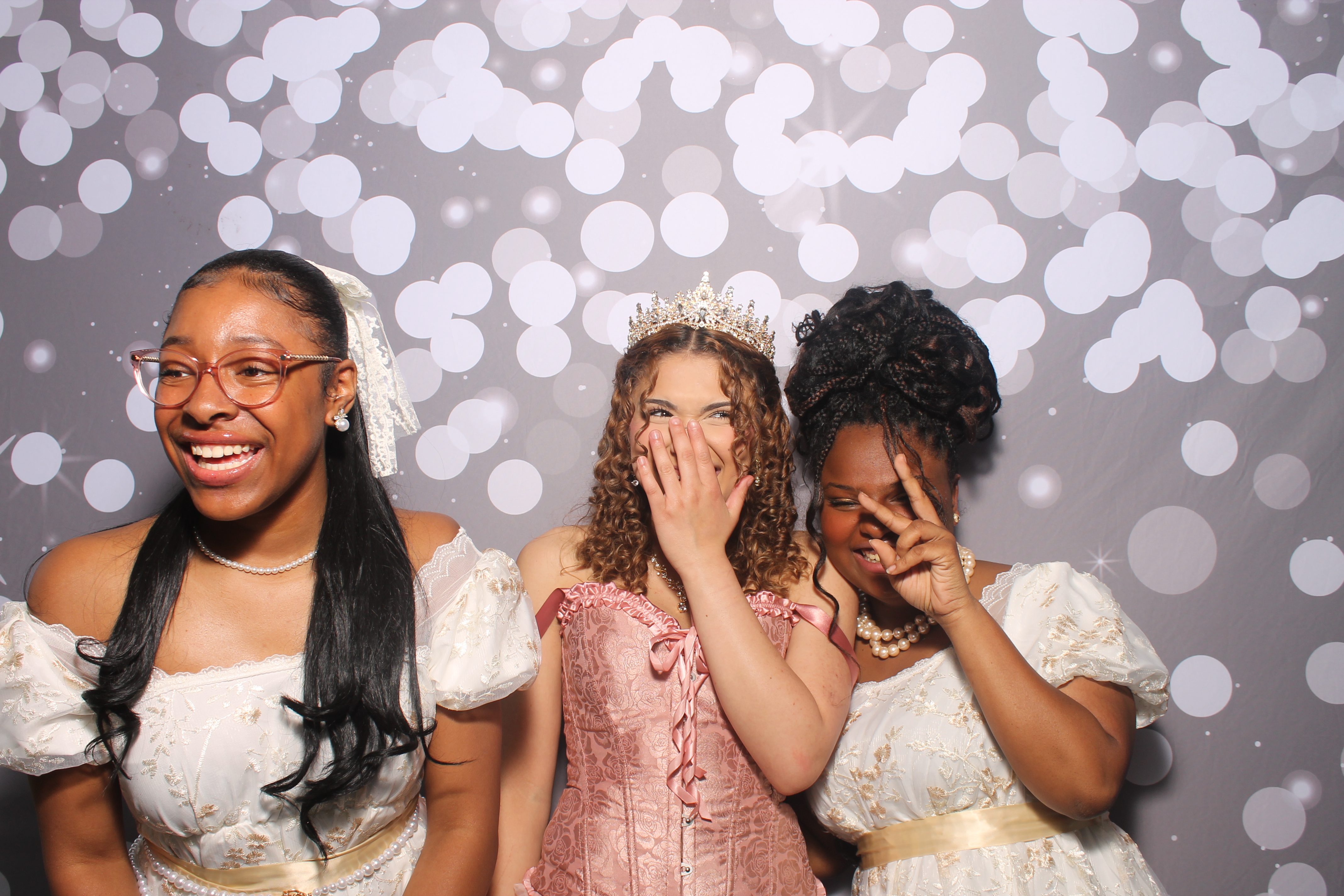 Graduation Celebration | View more photos from the event at gallery.photoboothcincy.com/u/PhotoBoothCincy/Graduation-Celebration