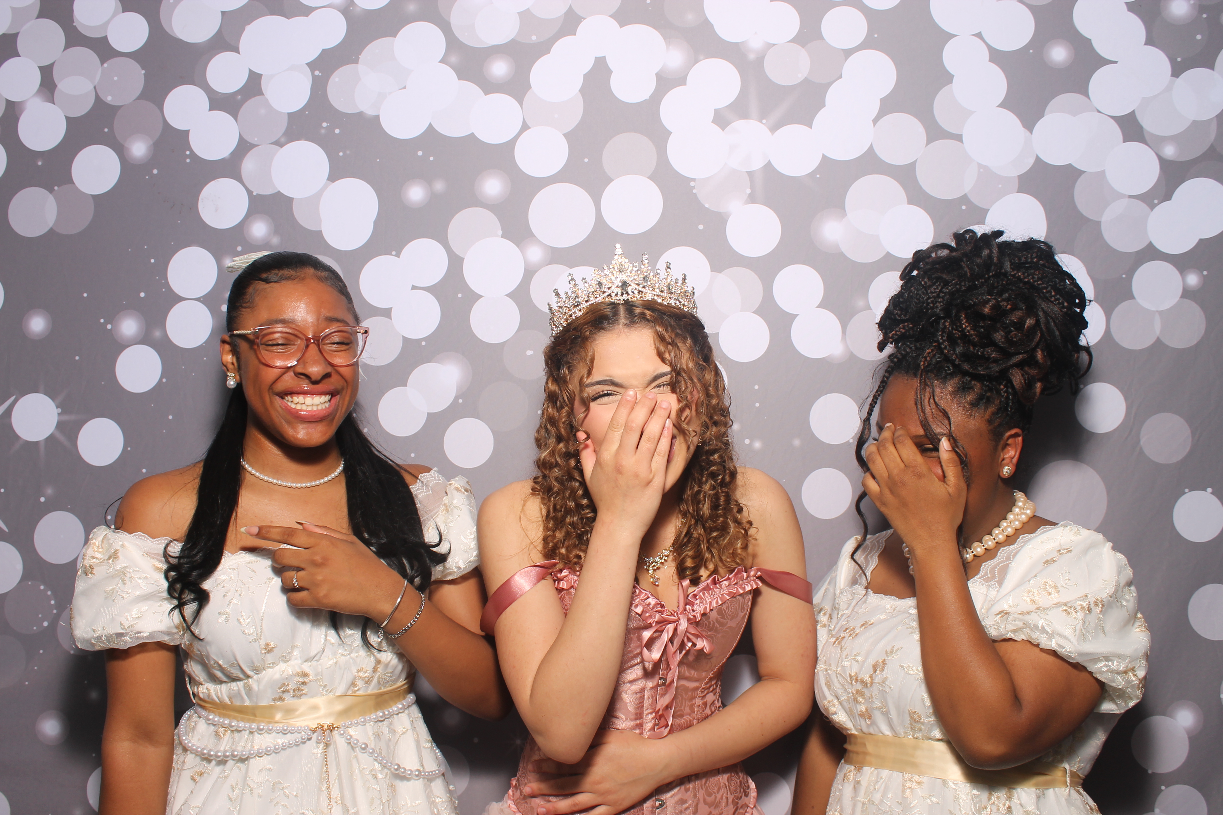 Graduation Celebration | View more photos from the event at gallery.photoboothcincy.com/u/PhotoBoothCincy/Graduation-Celebration