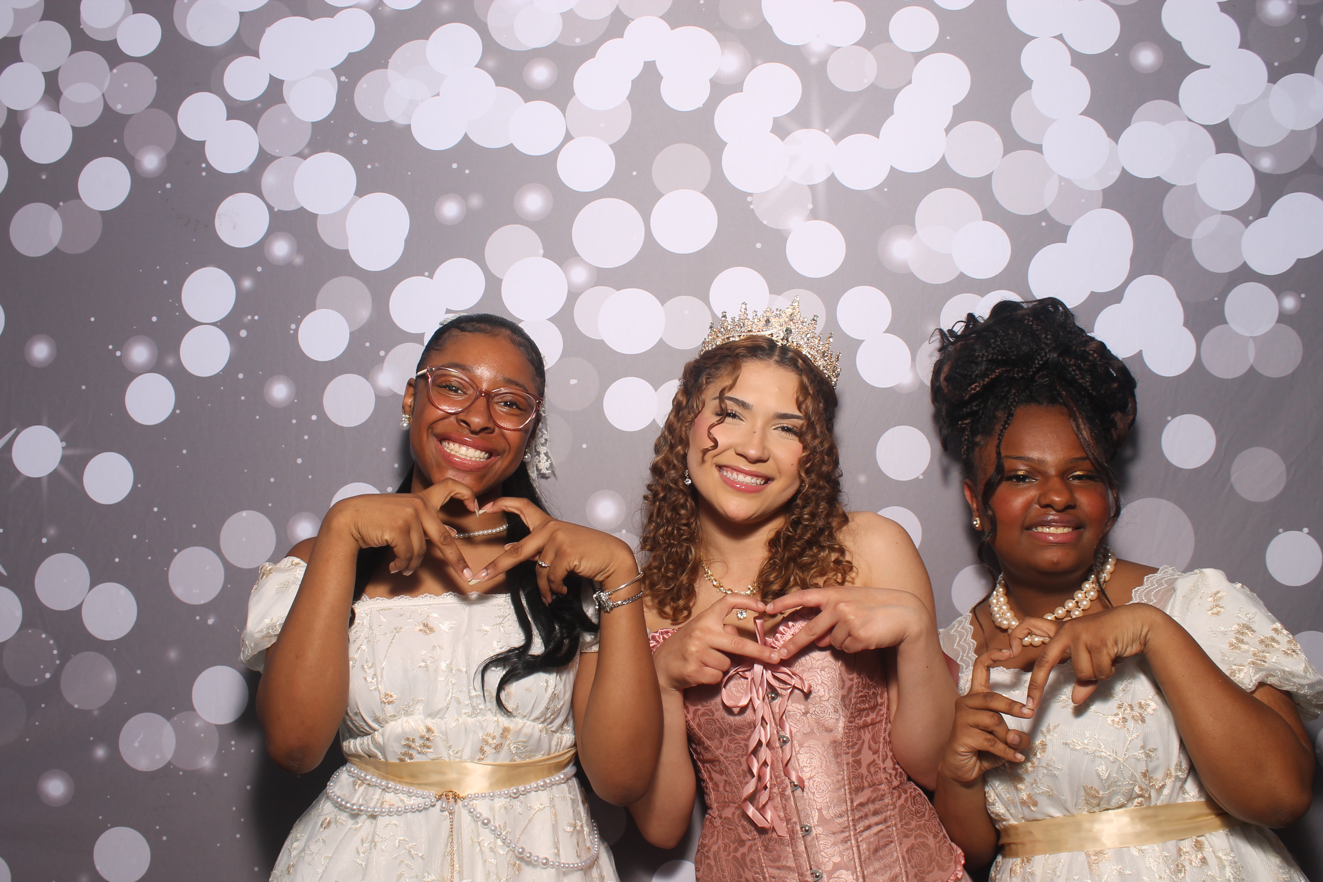 Graduation Celebration | View more photos from the event at gallery.photoboothcincy.com/u/PhotoBoothCincy/Graduation-Celebration