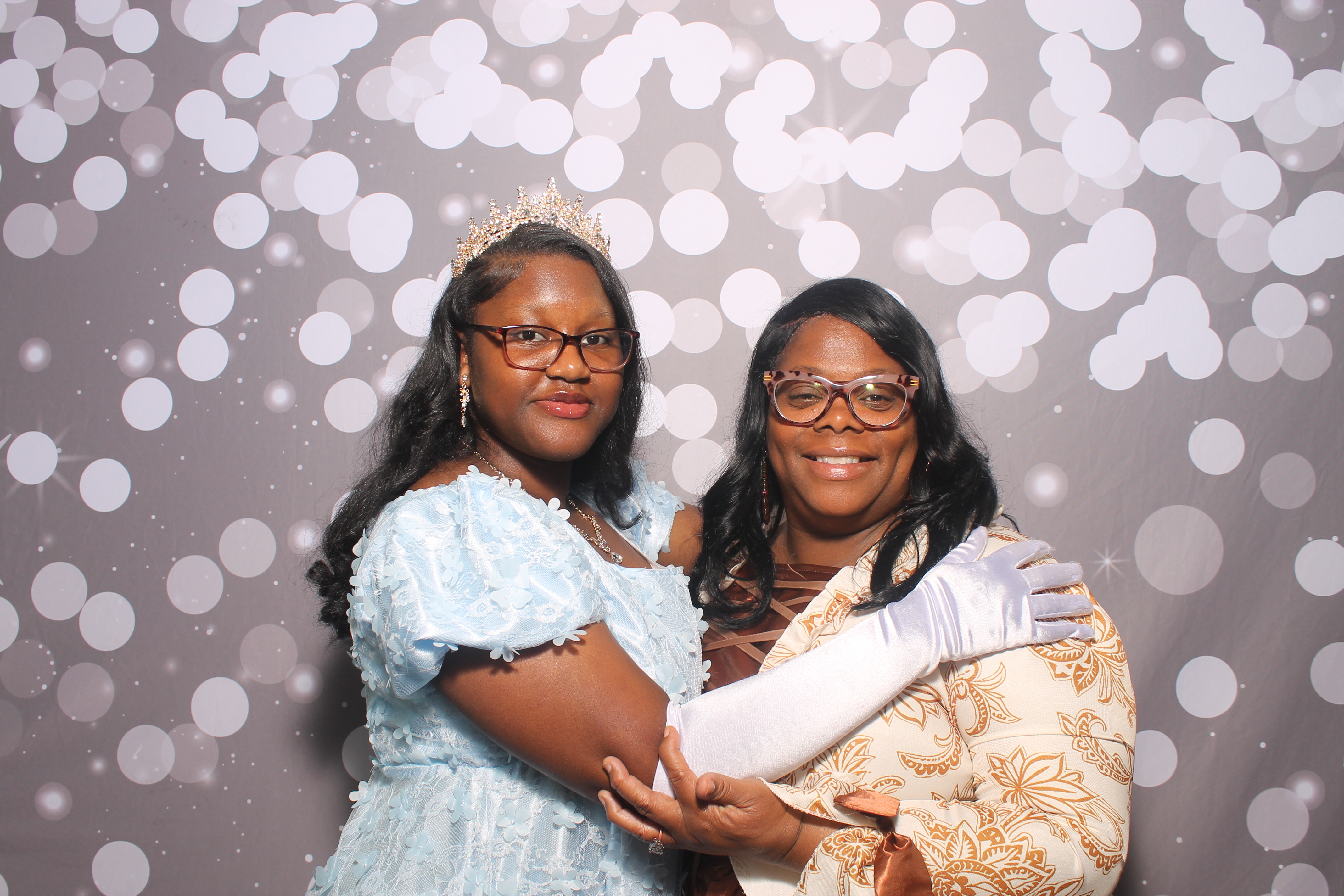 Graduation Celebration | View more photos from the event at gallery.photoboothcincy.com/u/PhotoBoothCincy/Graduation-Celebration