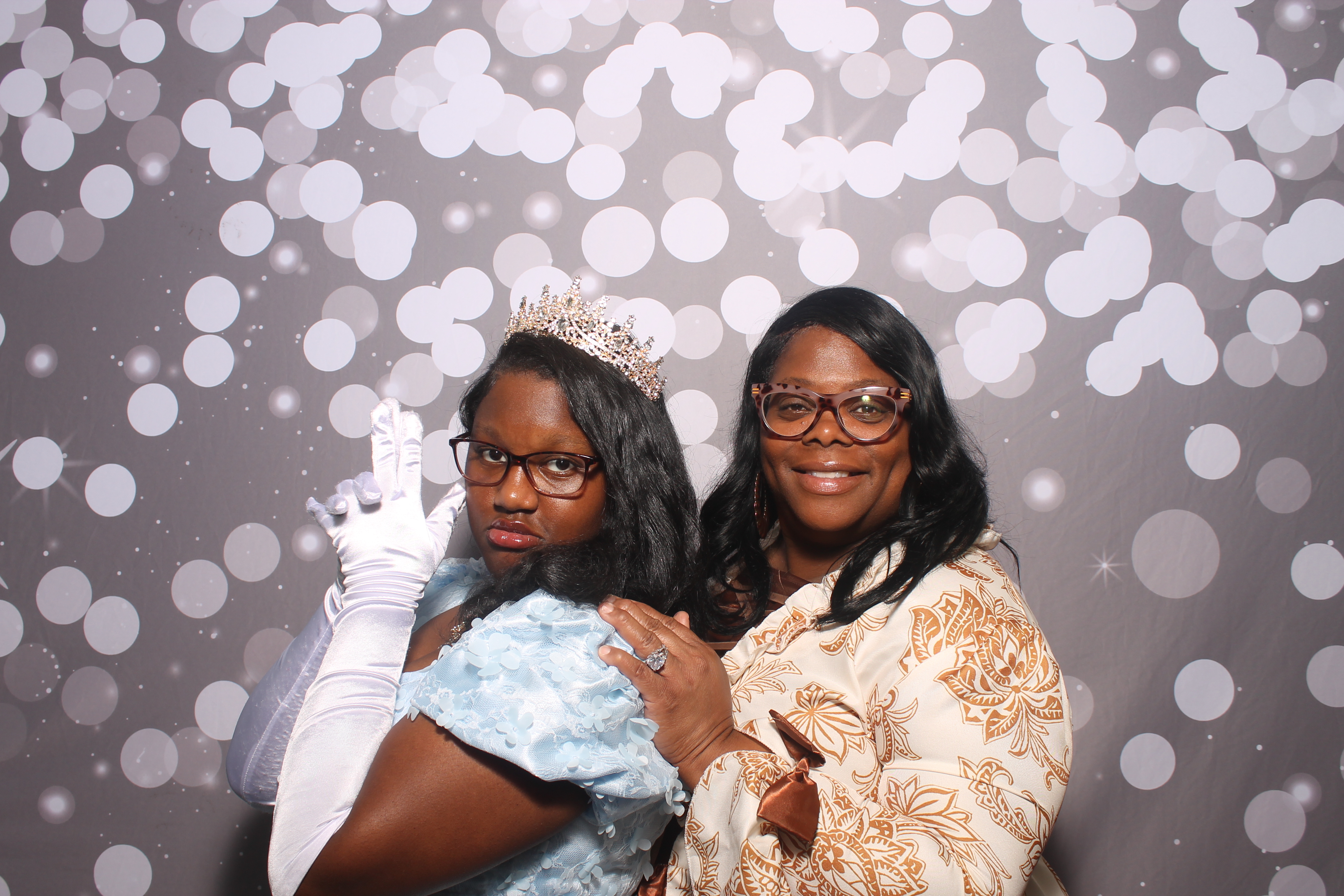 Graduation Celebration | View more photos from the event at gallery.photoboothcincy.com/u/PhotoBoothCincy/Graduation-Celebration