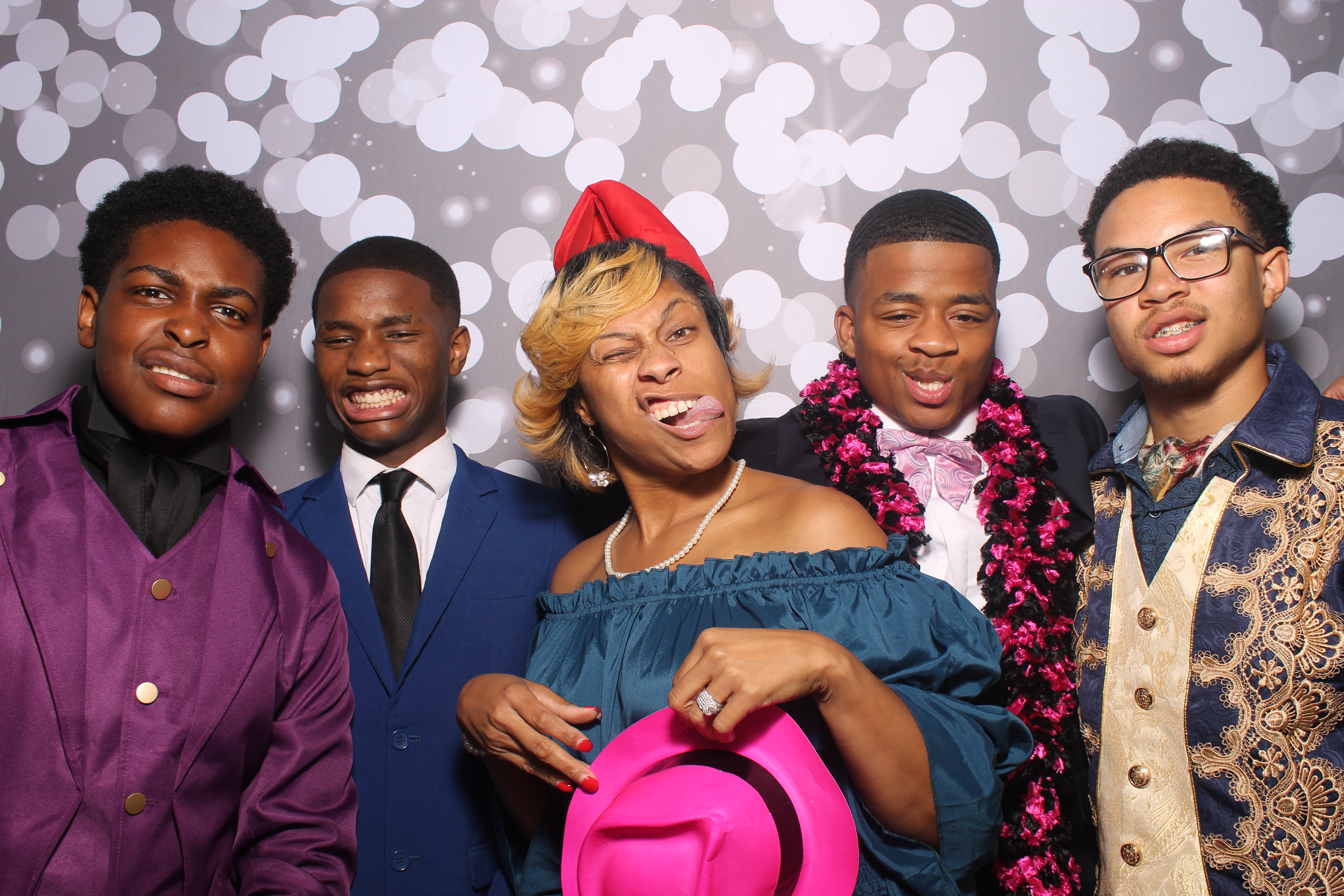 Graduation Celebration | View more photos from the event at gallery.photoboothcincy.com/u/PhotoBoothCincy/Graduation-Celebration