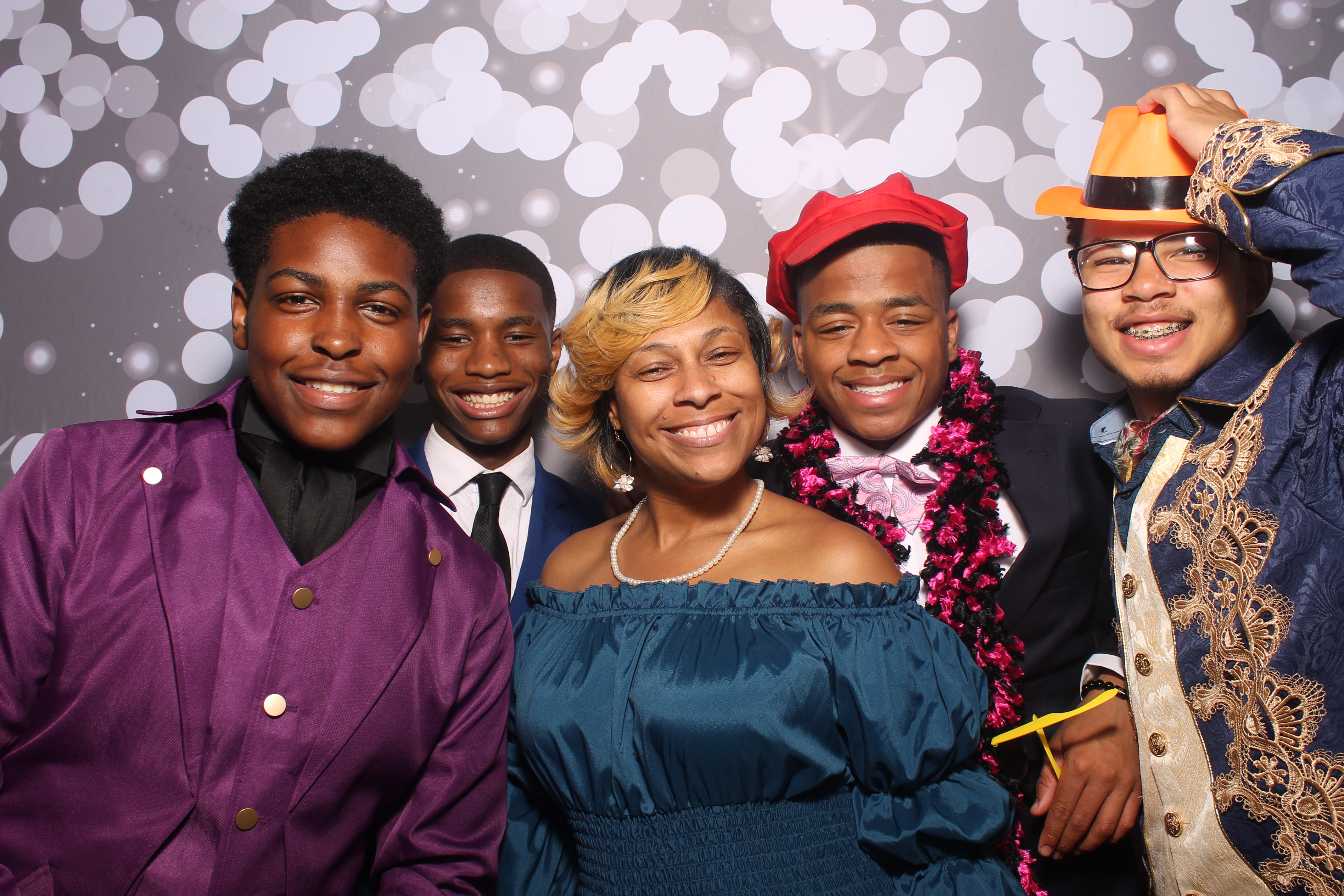 Graduation Celebration | View more photos from the event at gallery.photoboothcincy.com/u/PhotoBoothCincy/Graduation-Celebration