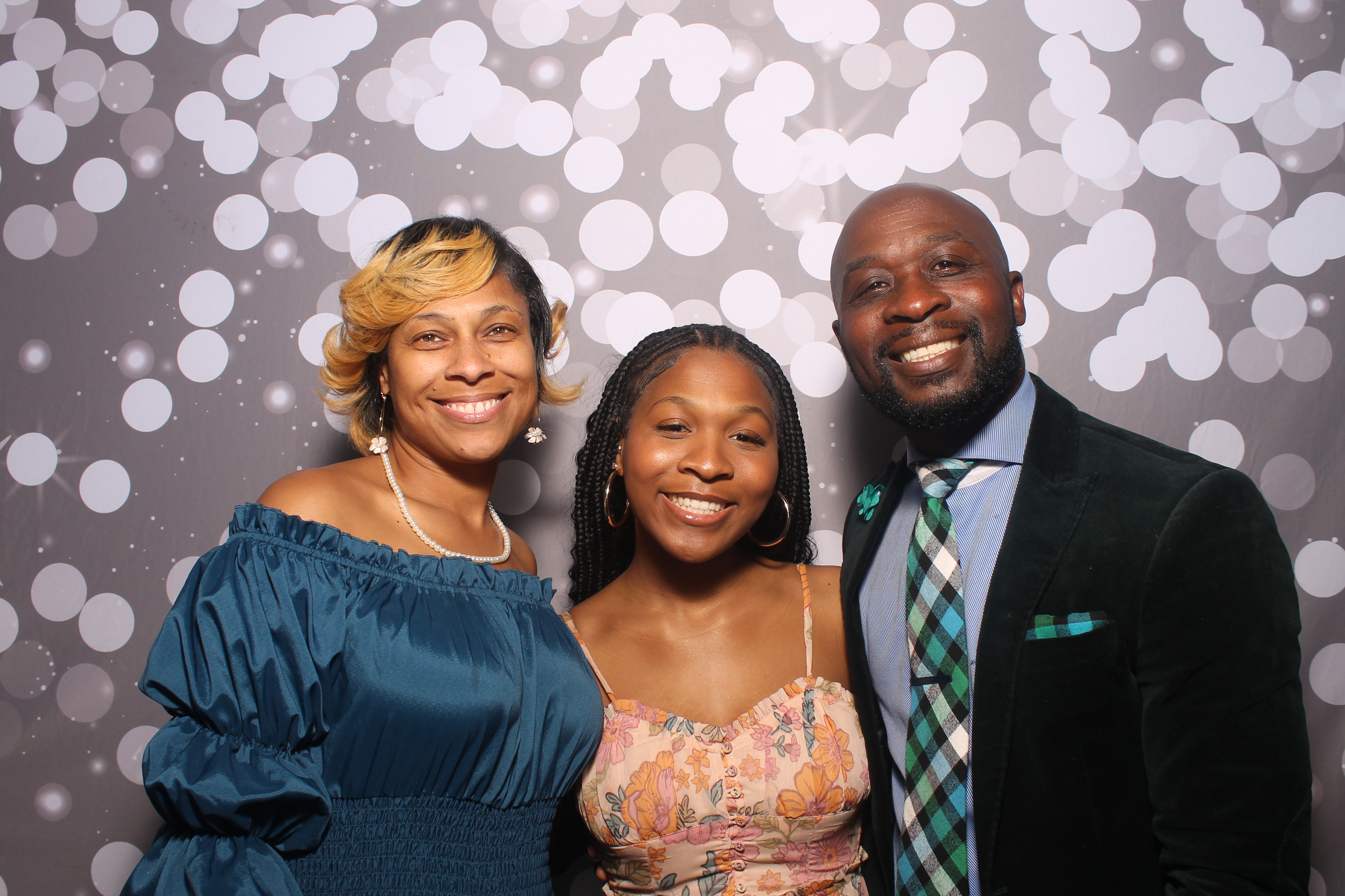 Graduation Celebration | View more photos from the event at gallery.photoboothcincy.com/u/PhotoBoothCincy/Graduation-Celebration