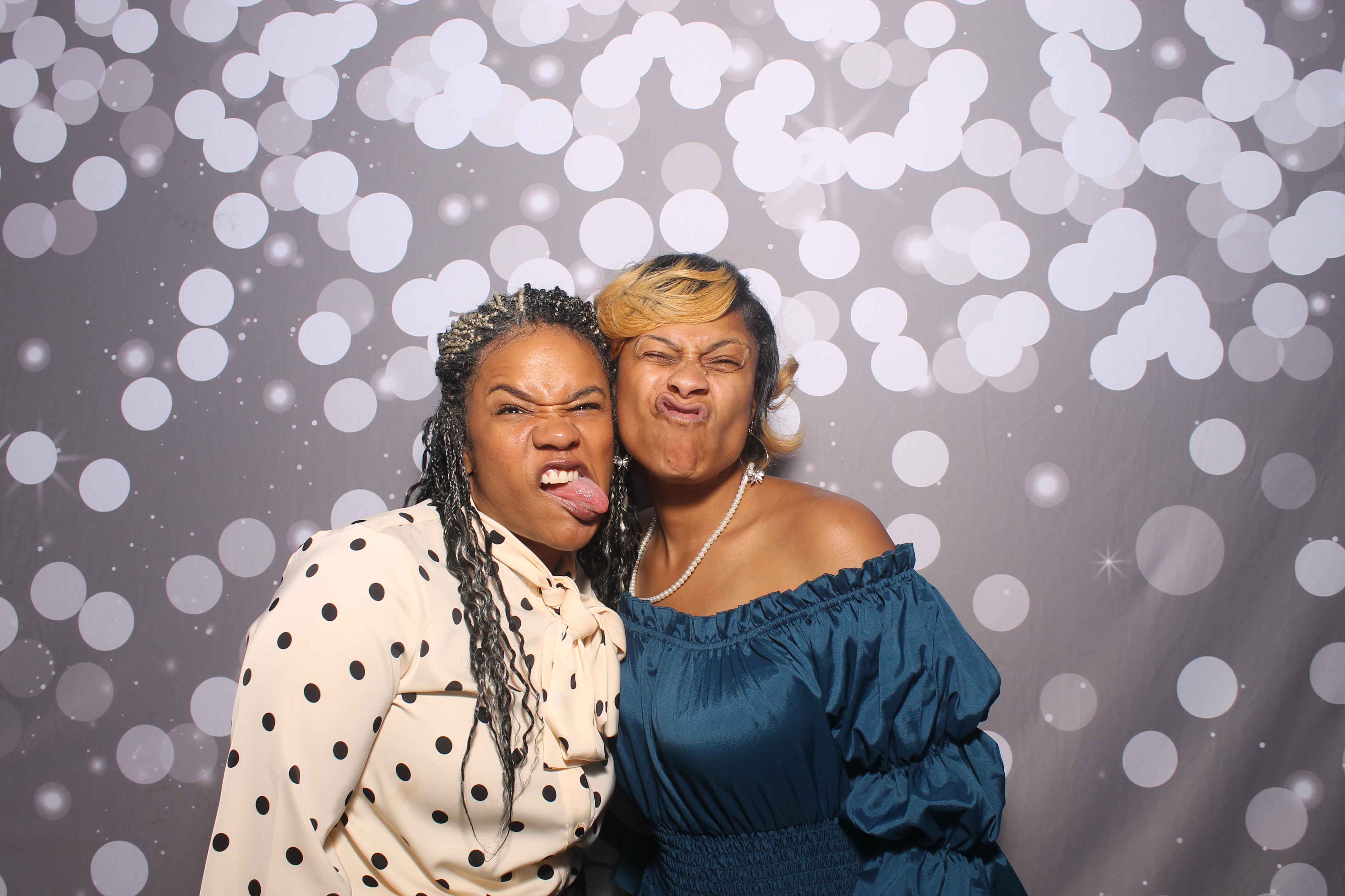 Graduation Celebration | View more photos from the event at gallery.photoboothcincy.com/u/PhotoBoothCincy/Graduation-Celebration
