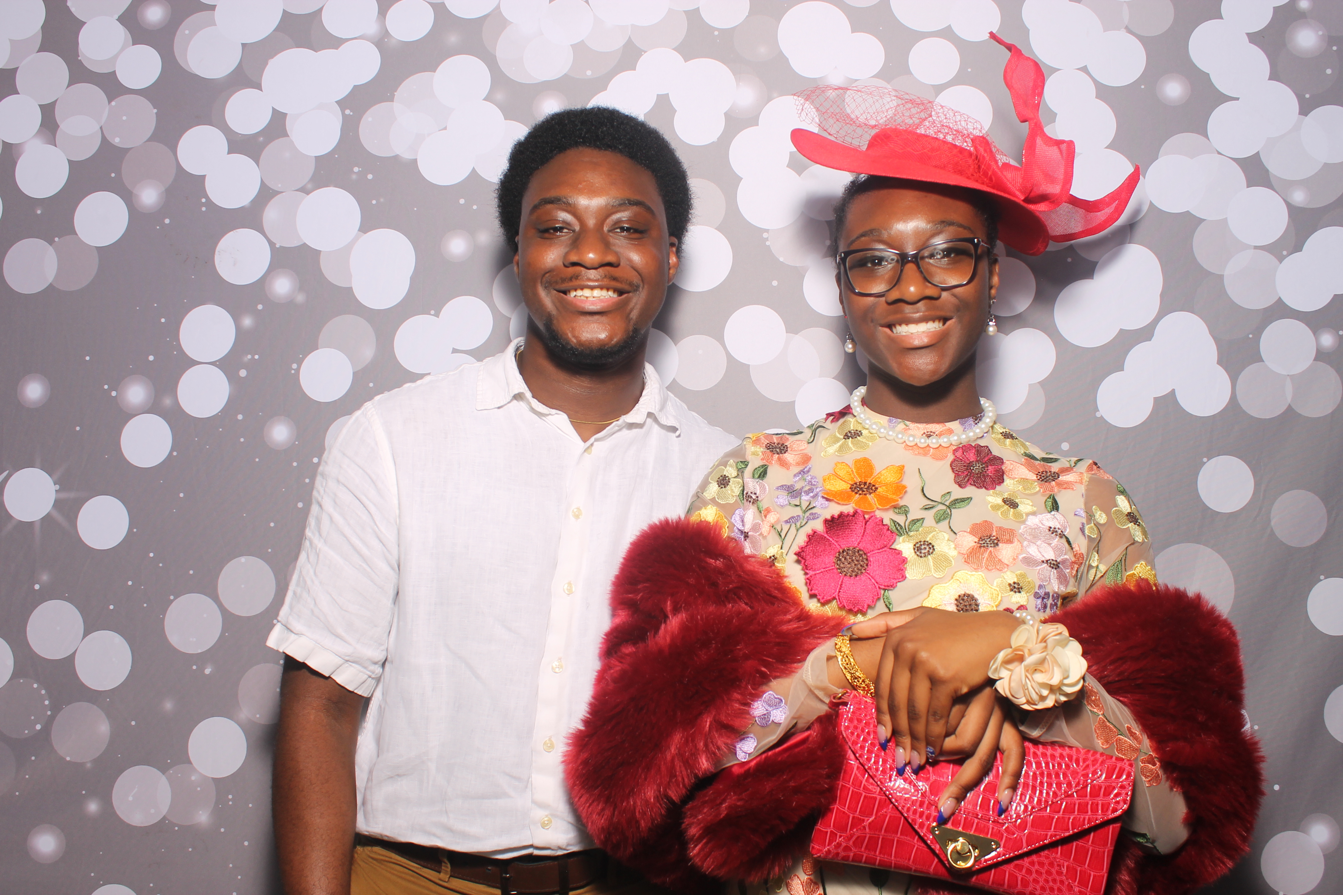 Graduation Celebration | View more photos from the event at gallery.photoboothcincy.com/u/PhotoBoothCincy/Graduation-Celebration