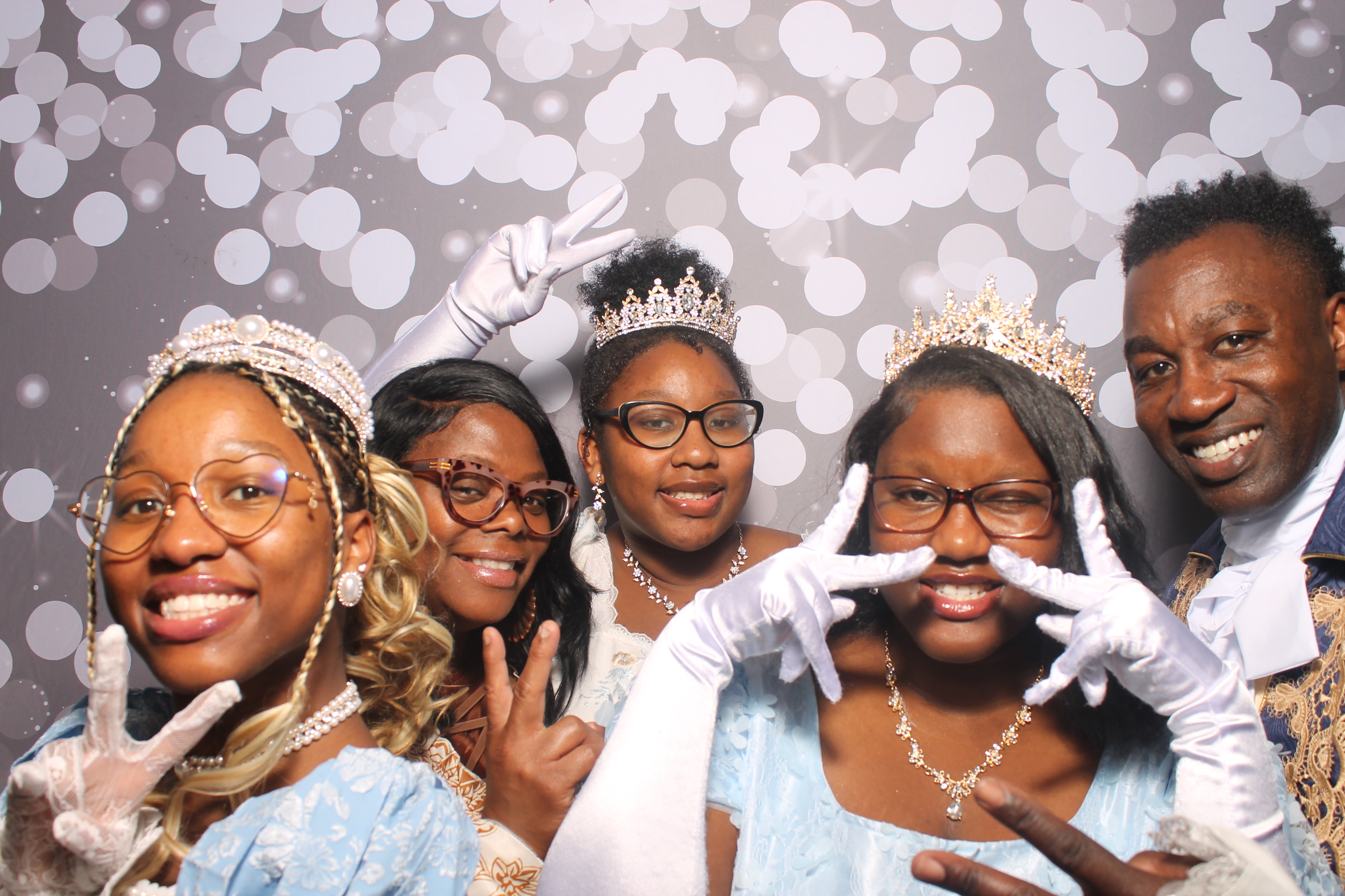 Graduation Celebration | View more photos from the event at gallery.photoboothcincy.com/u/PhotoBoothCincy/Graduation-Celebration
