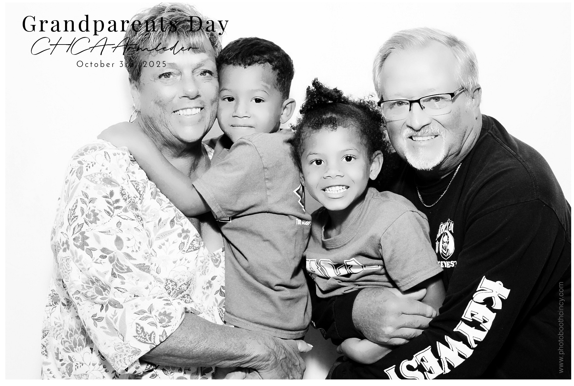Grandparent's Day 2025! | View more photos from the event at gallery.photoboothcincy.com/u/PhotoBoothCincy/Grandparents-Day-2025
