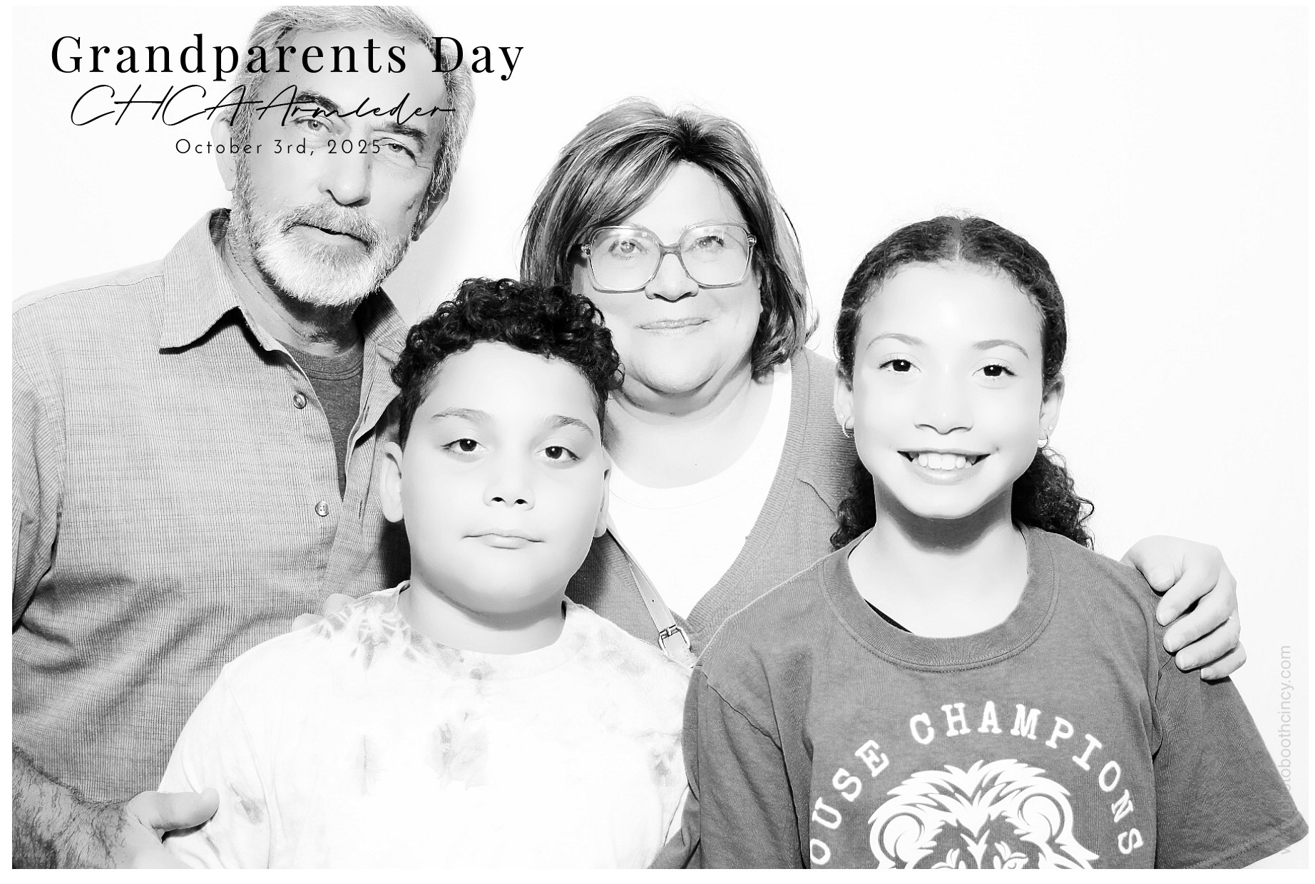 Grandparent's Day 2025! | View more photos from the event at gallery.photoboothcincy.com/u/PhotoBoothCincy/Grandparents-Day-2025