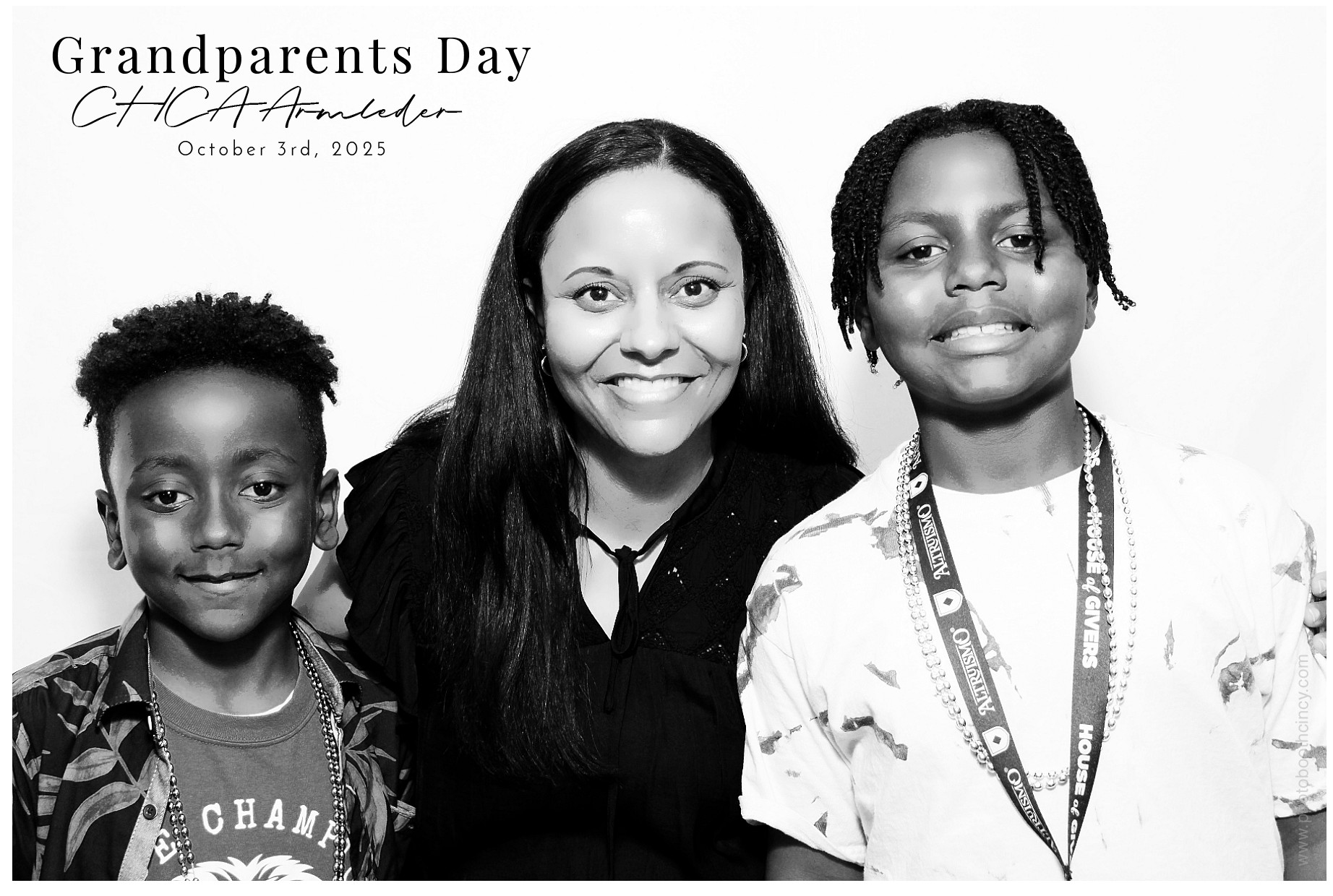 Grandparent's Day 2025! | View more photos from the event at gallery.photoboothcincy.com/u/PhotoBoothCincy/Grandparents-Day-2025