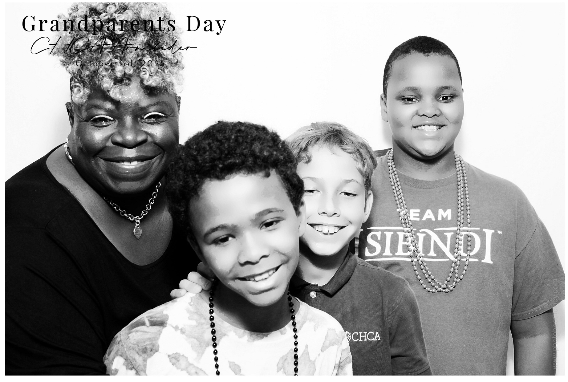 Grandparent's Day 2025! | View more photos from the event at gallery.photoboothcincy.com/u/PhotoBoothCincy/Grandparents-Day-2025