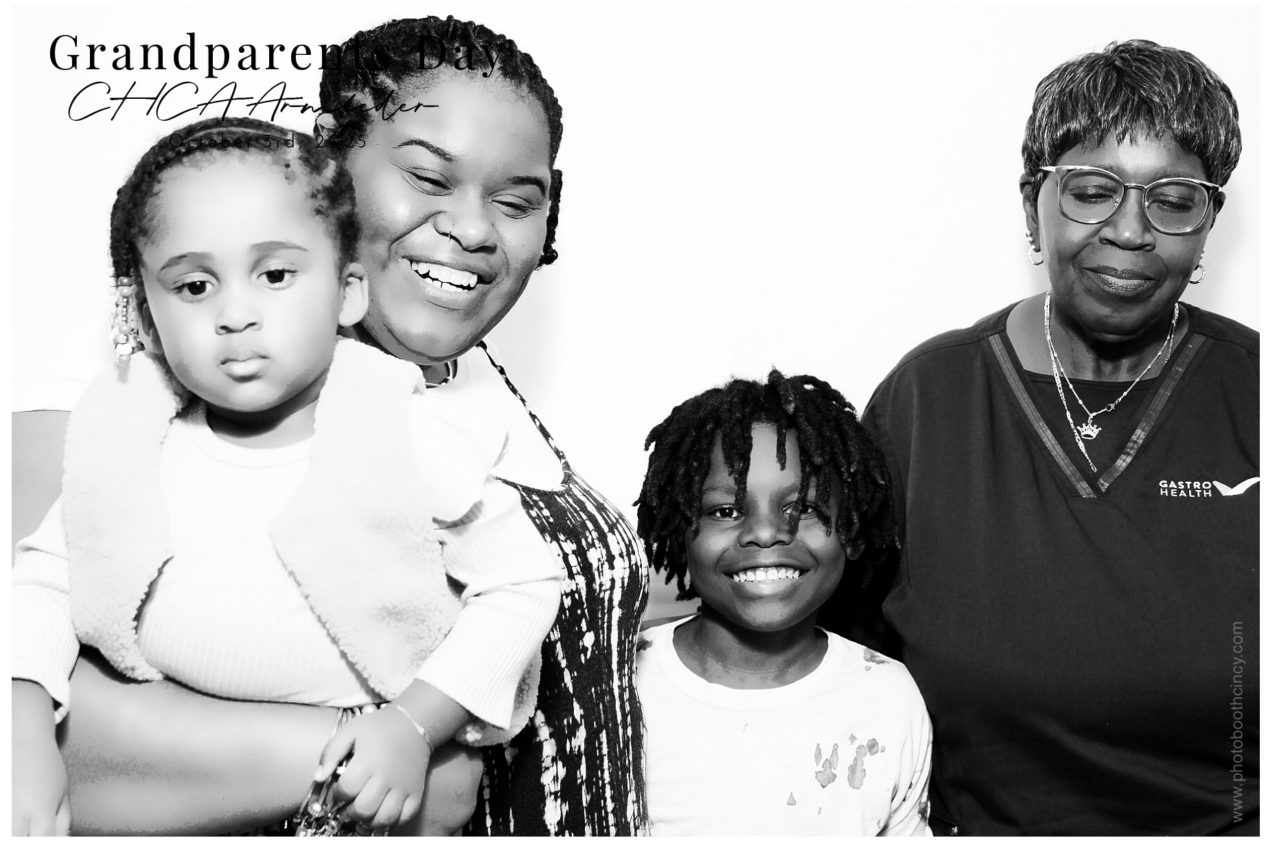 Grandparent's Day 2025! | View more photos from the event at gallery.photoboothcincy.com/u/PhotoBoothCincy/Grandparents-Day-2025