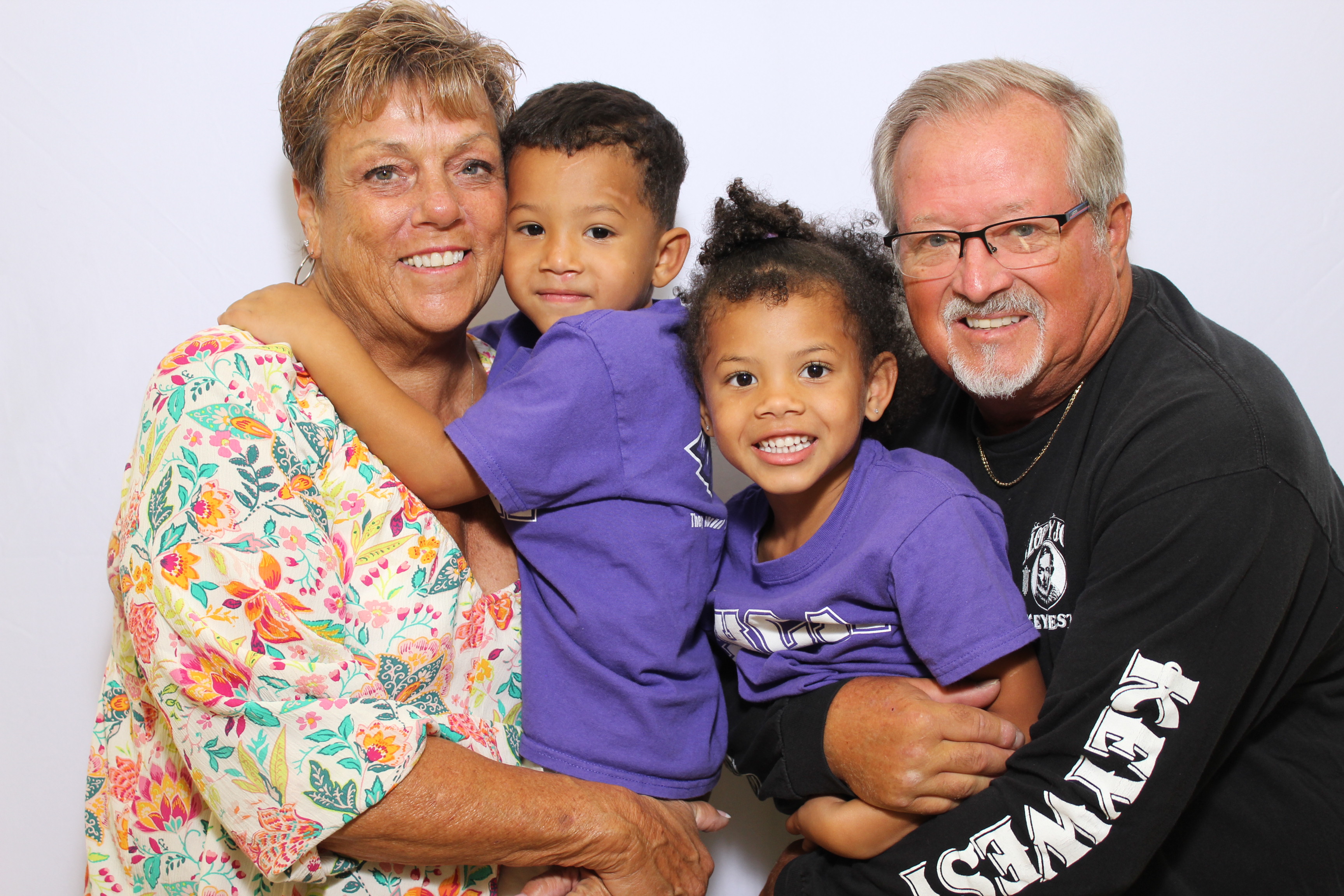 Grandparent's Day 2025! | View more photos from the event at gallery.photoboothcincy.com/u/PhotoBoothCincy/Grandparents-Day-2025