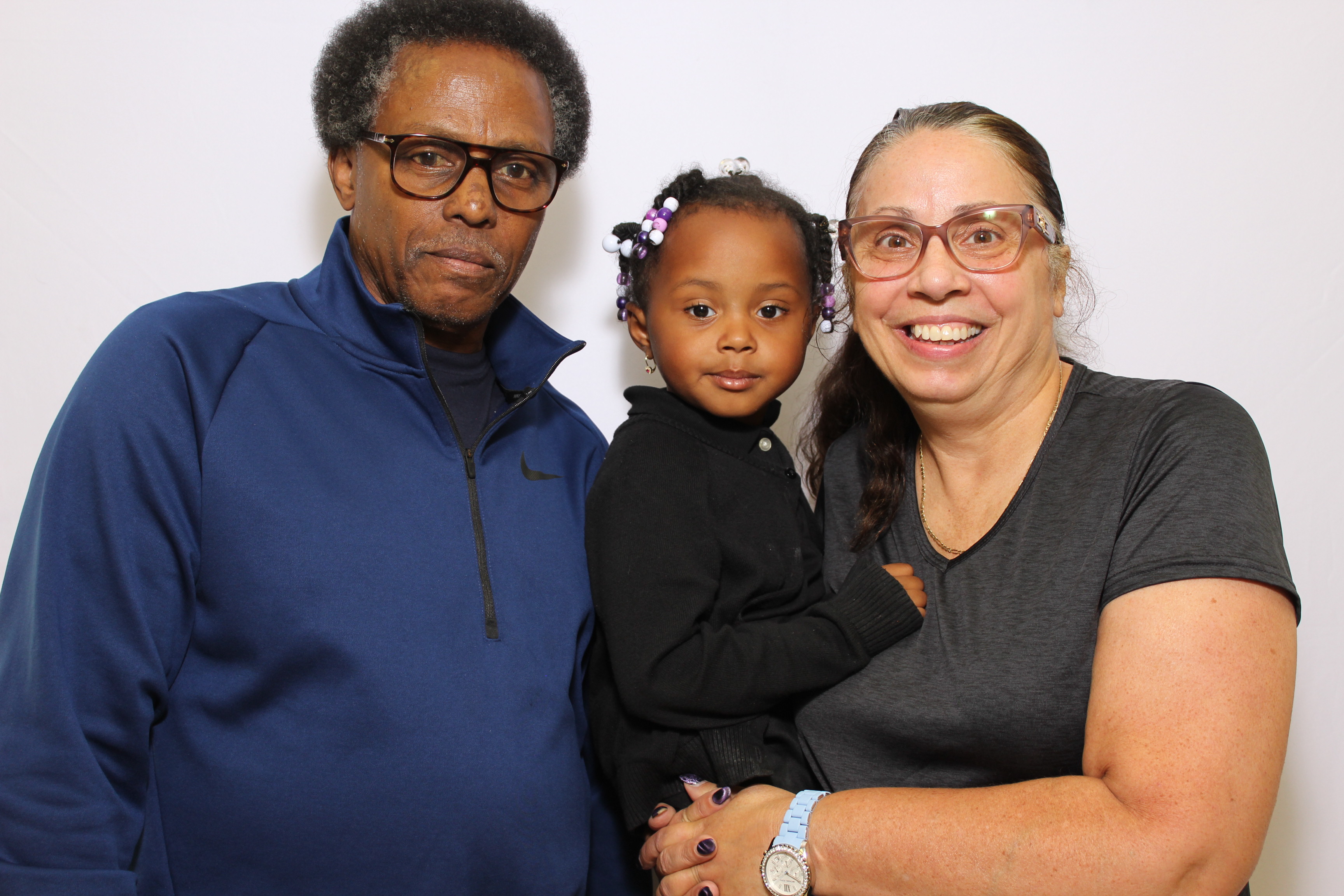Grandparent's Day 2025! | View more photos from the event at gallery.photoboothcincy.com/u/PhotoBoothCincy/Grandparents-Day-2025