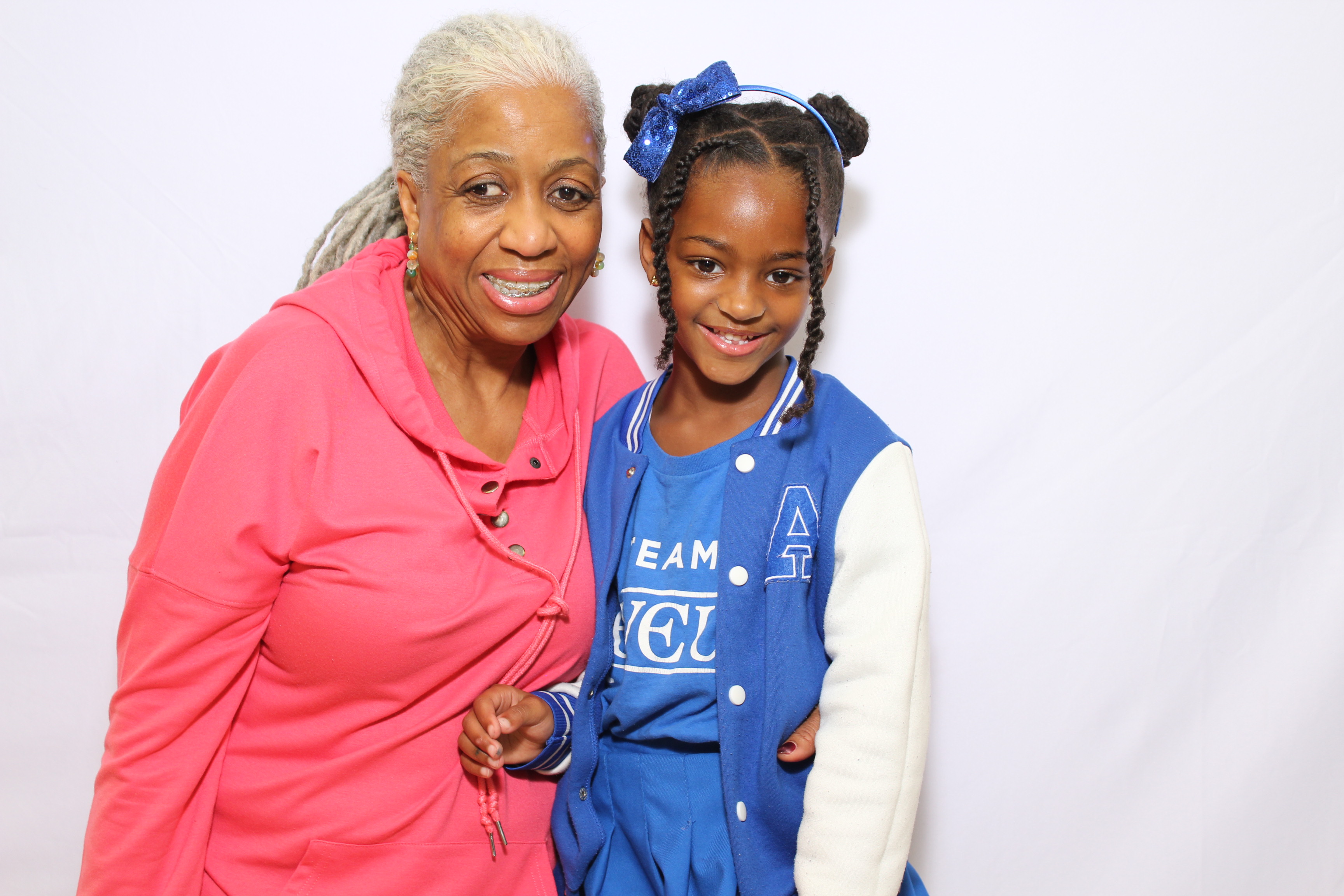 Grandparent's Day 2025! | View more photos from the event at gallery.photoboothcincy.com/u/PhotoBoothCincy/Grandparents-Day-2025