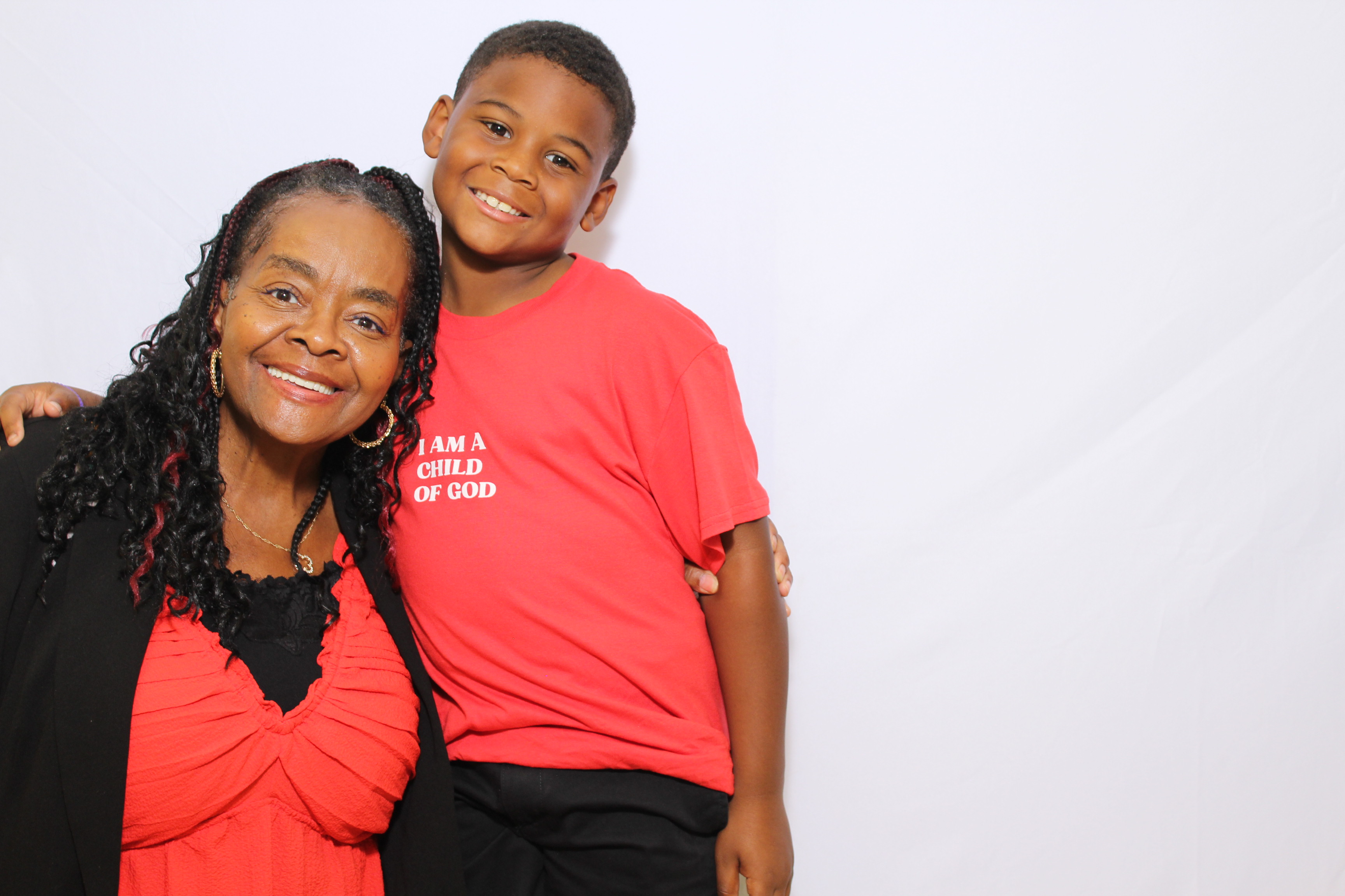 Grandparent's Day 2025! | View more photos from the event at gallery.photoboothcincy.com/u/PhotoBoothCincy/Grandparents-Day-2025