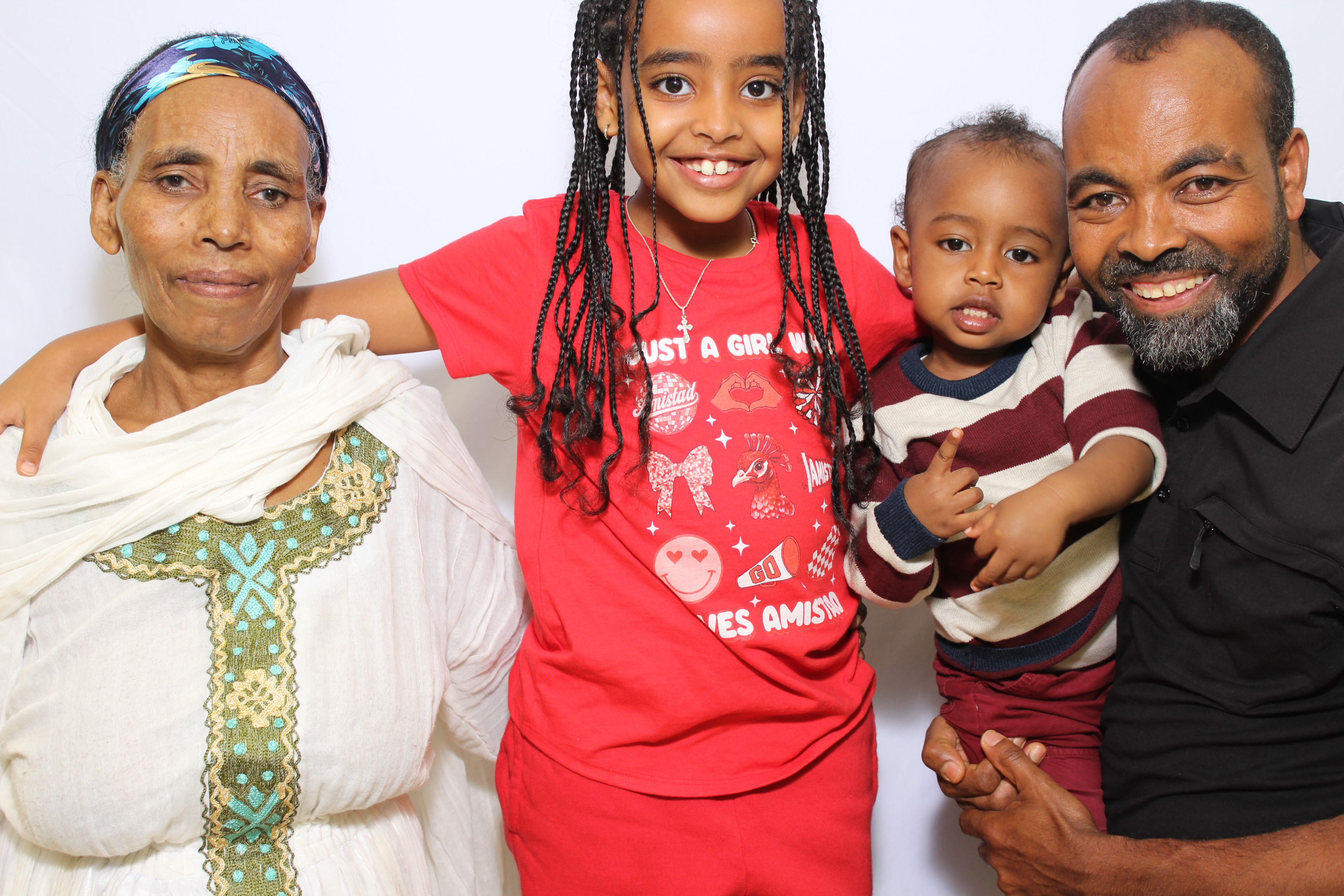 Grandparent's Day 2025! | View more photos from the event at gallery.photoboothcincy.com/u/PhotoBoothCincy/Grandparents-Day-2025