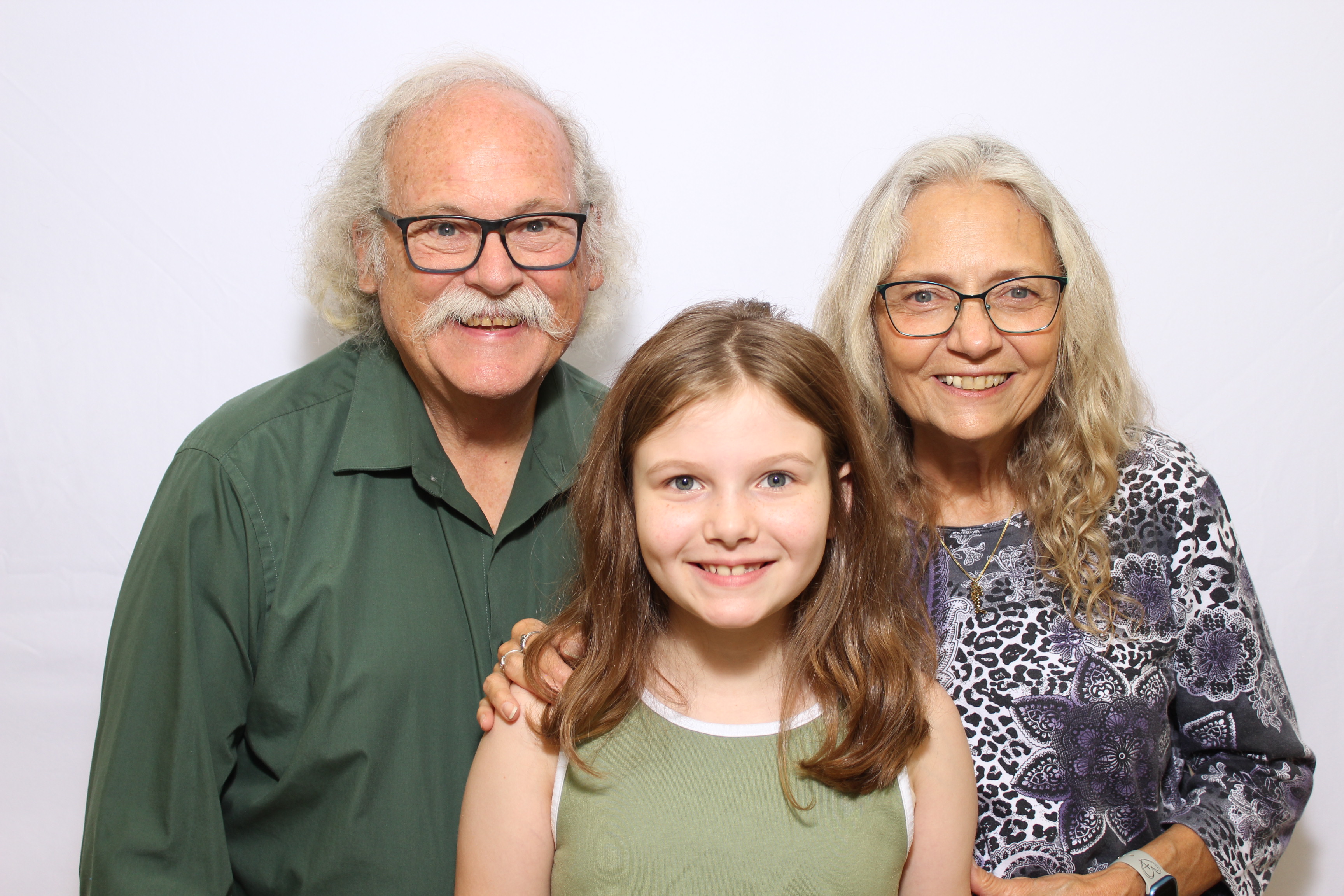 Grandparent's Day 2025! | View more photos from the event at gallery.photoboothcincy.com/u/PhotoBoothCincy/Grandparents-Day-2025