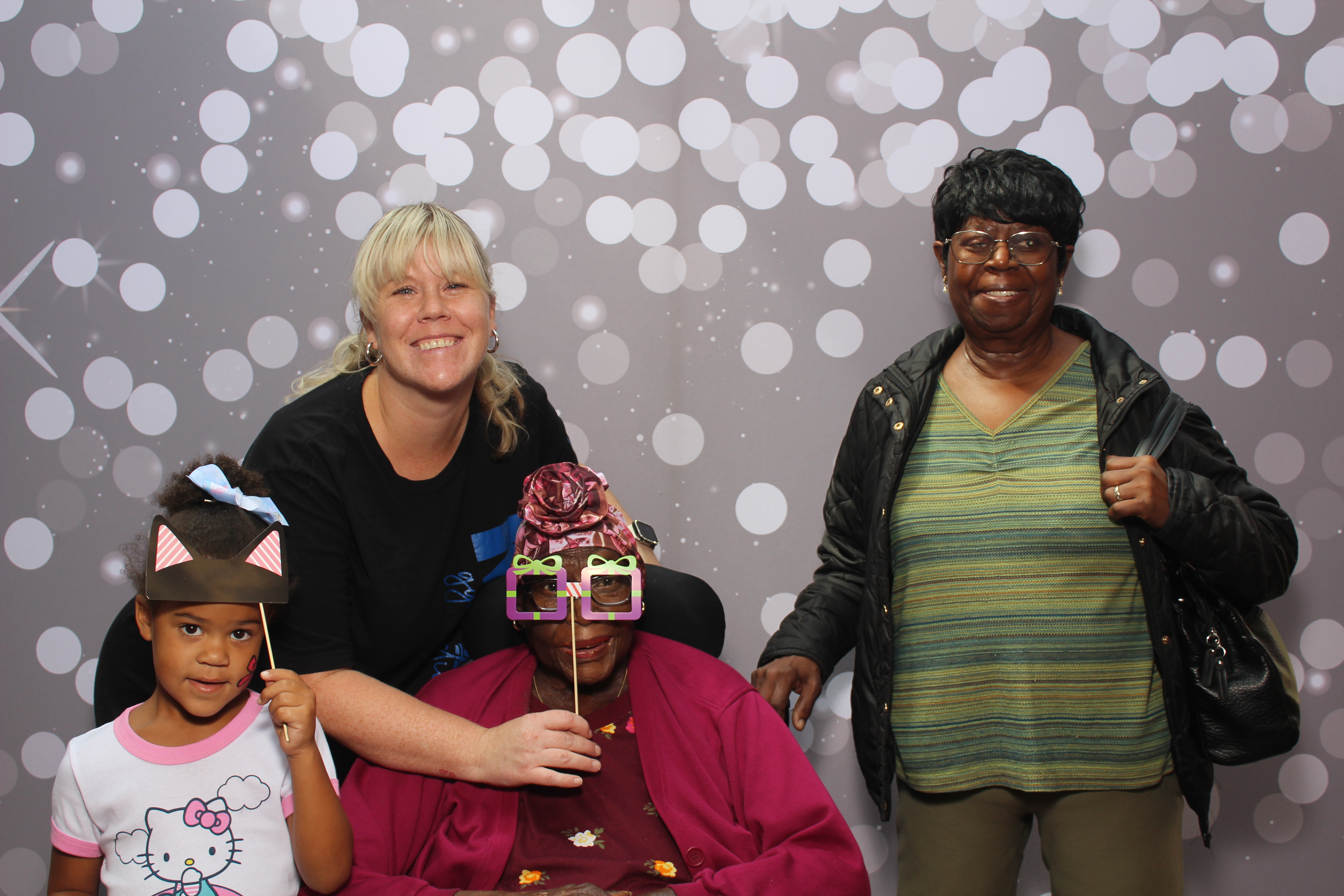 Grandparent's Day | View more photos from the event at gallery.photoboothcincy.com/u/PhotoBoothCincy/Grandparents-Day