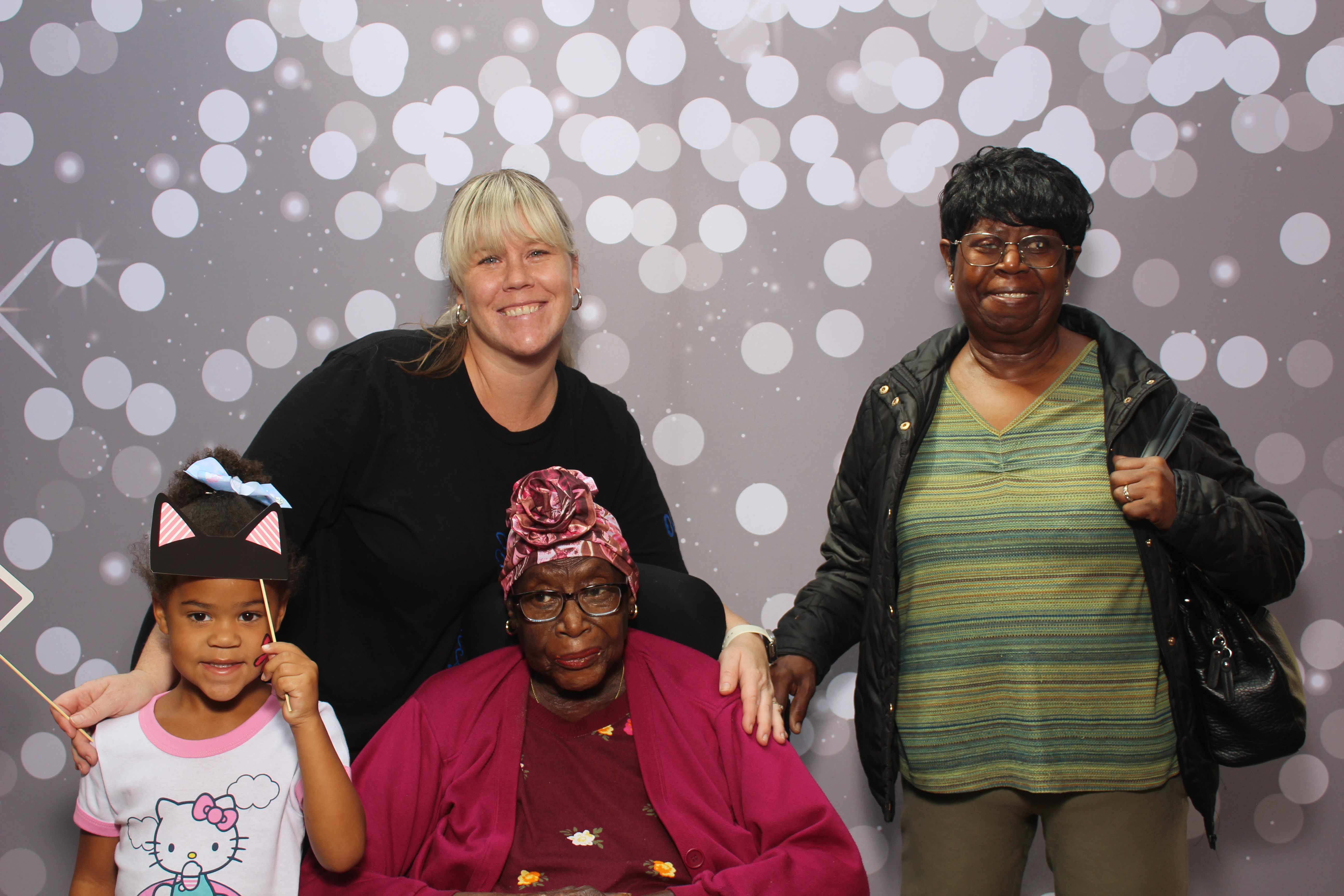 Grandparent's Day | View more photos from the event at gallery.photoboothcincy.com/u/PhotoBoothCincy/Grandparents-Day
