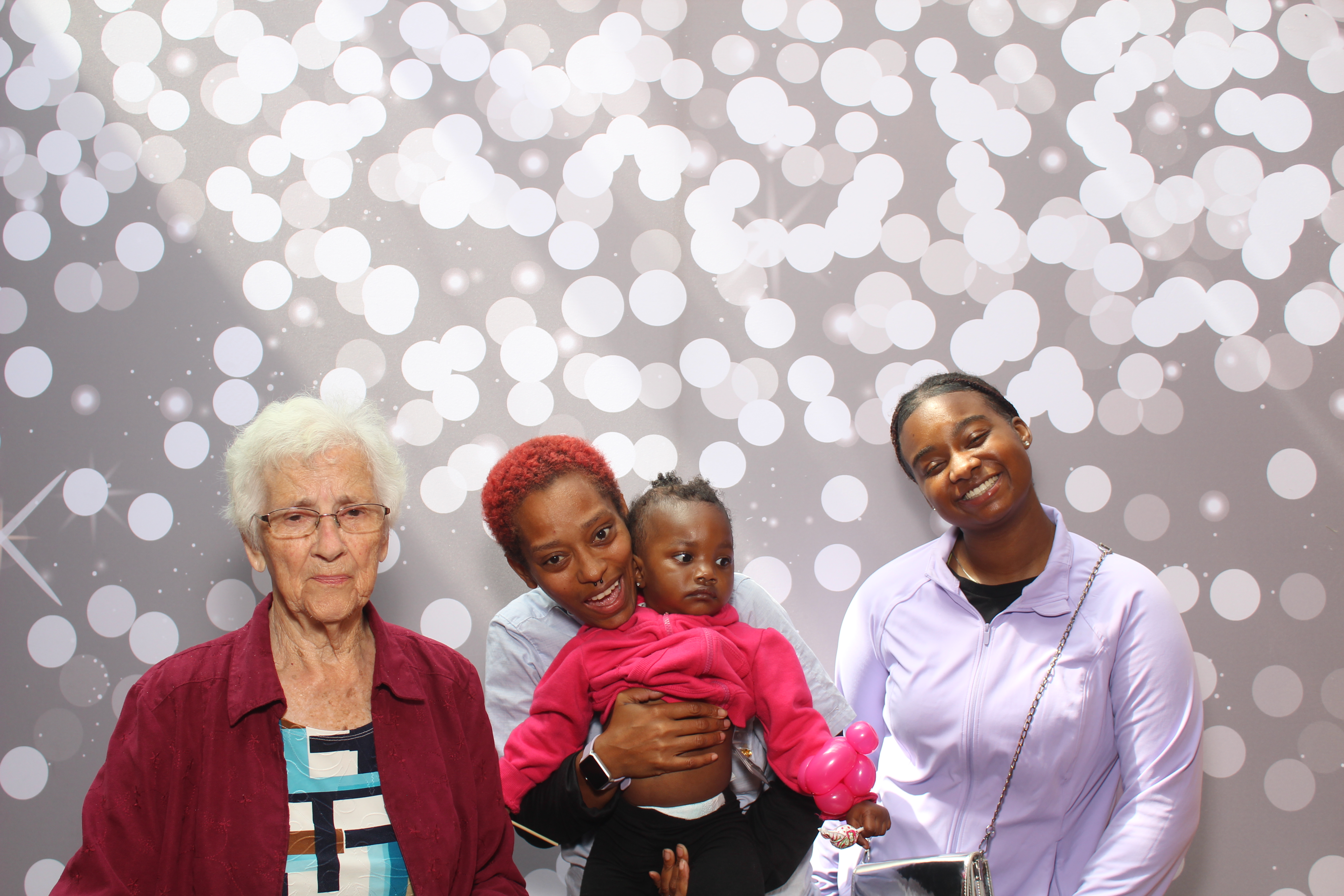 Grandparent's Day | View more photos from the event at gallery.photoboothcincy.com/u/PhotoBoothCincy/Grandparents-Day
