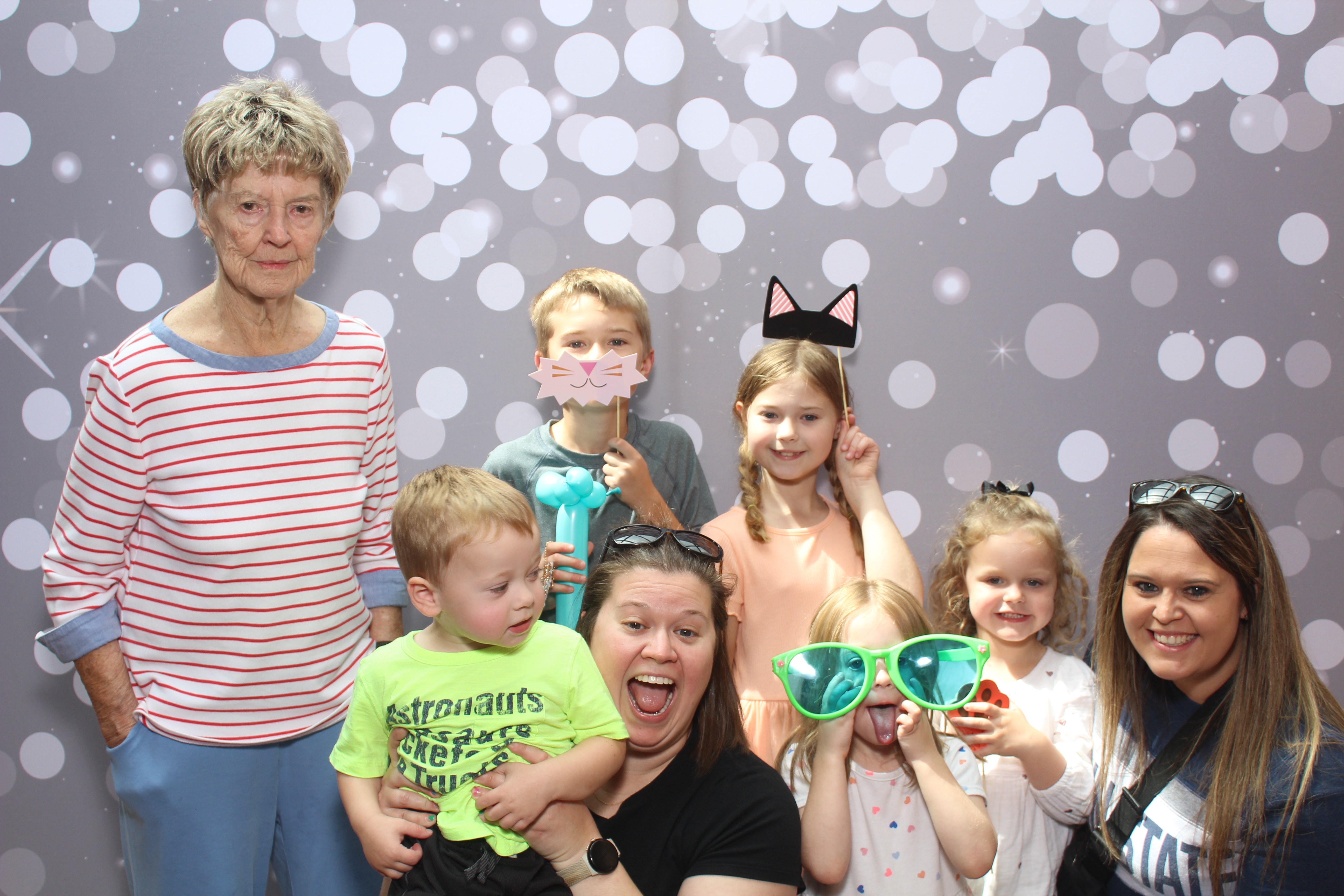 Grandparent's Day | View more photos from the event at gallery.photoboothcincy.com/u/PhotoBoothCincy/Grandparents-Day