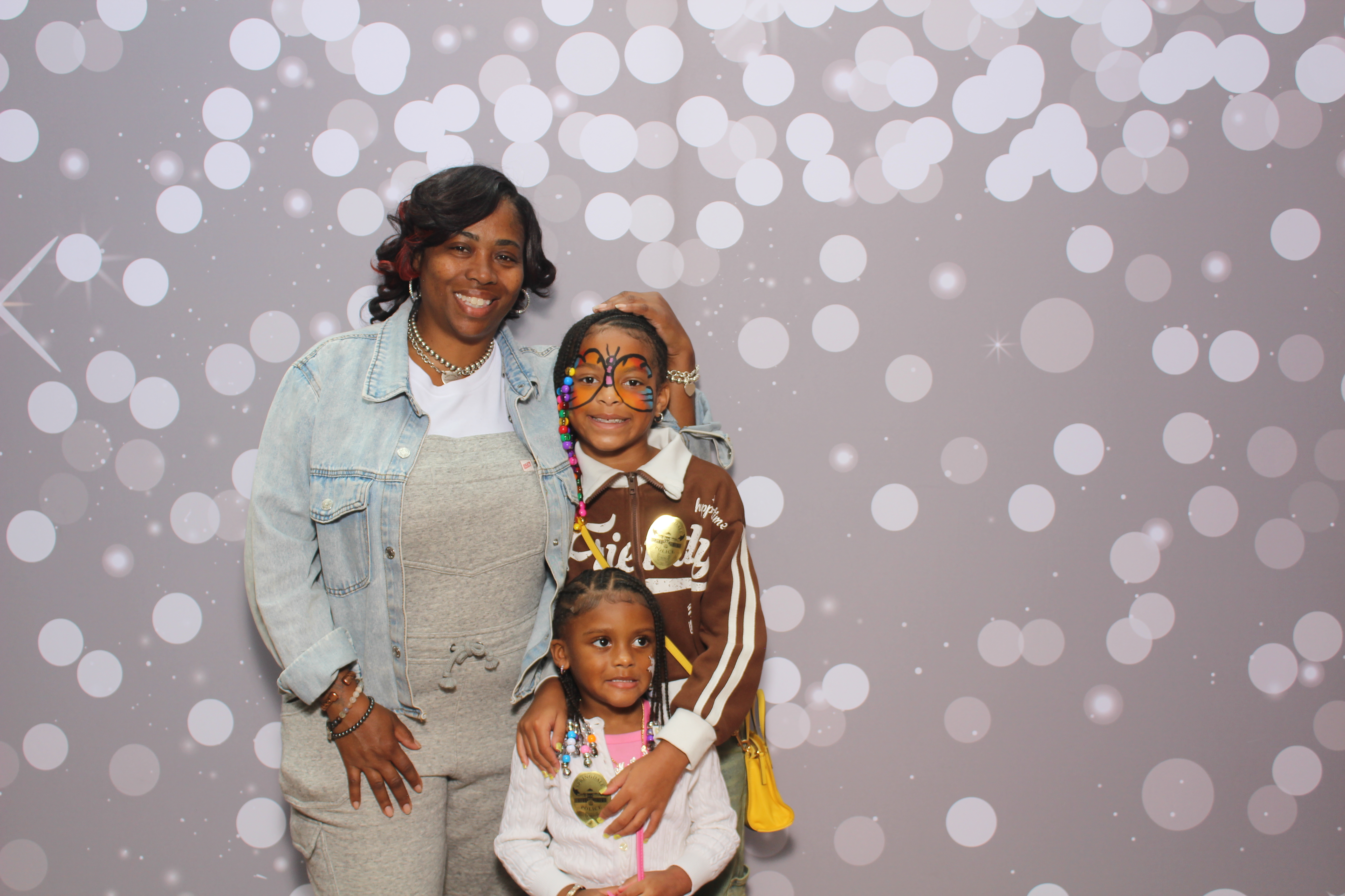 Grandparent's Day | View more photos from the event at gallery.photoboothcincy.com/u/PhotoBoothCincy/Grandparents-Day