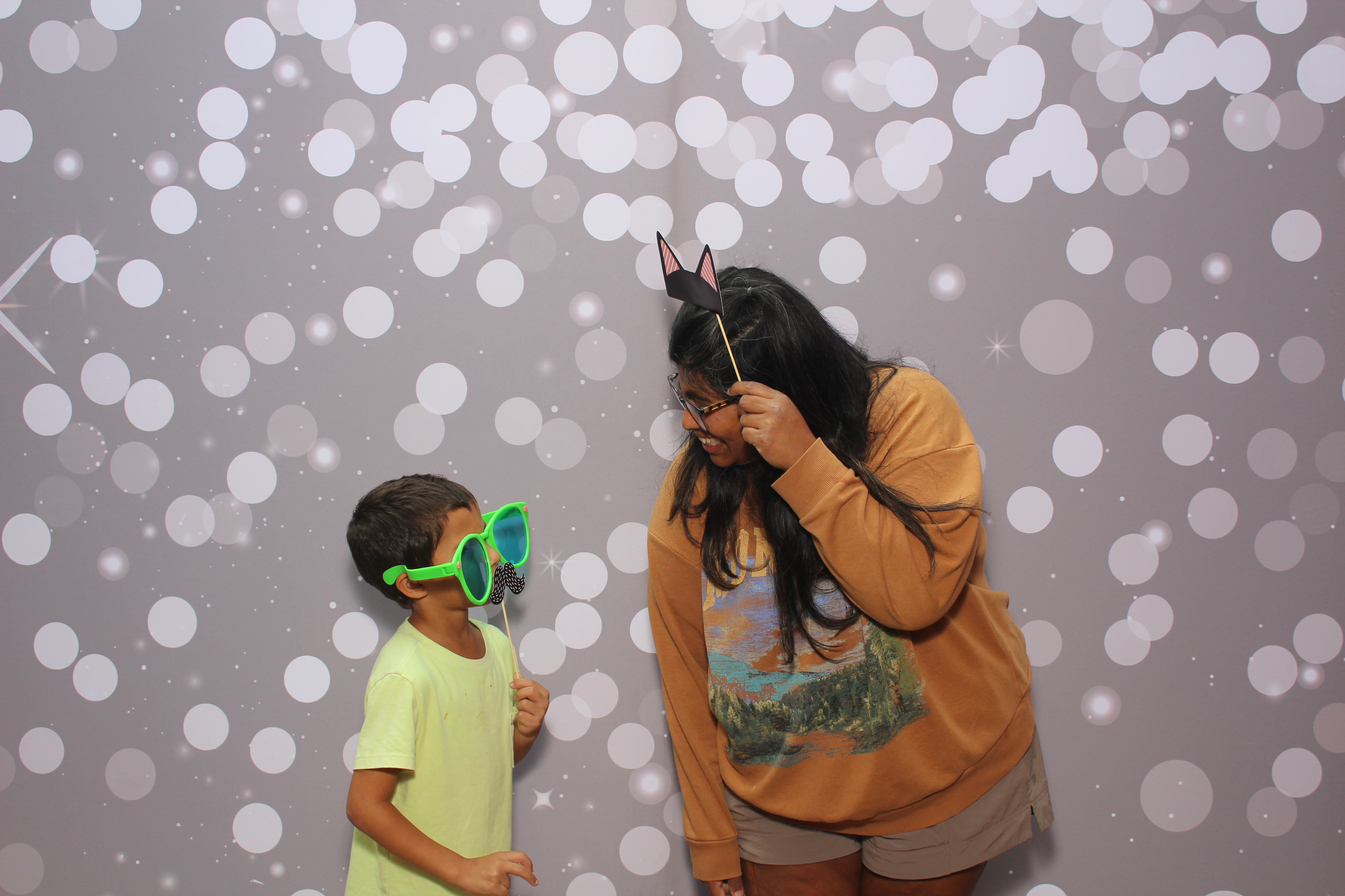 Grandparent's Day | View more photos from the event at gallery.photoboothcincy.com/u/PhotoBoothCincy/Grandparents-Day