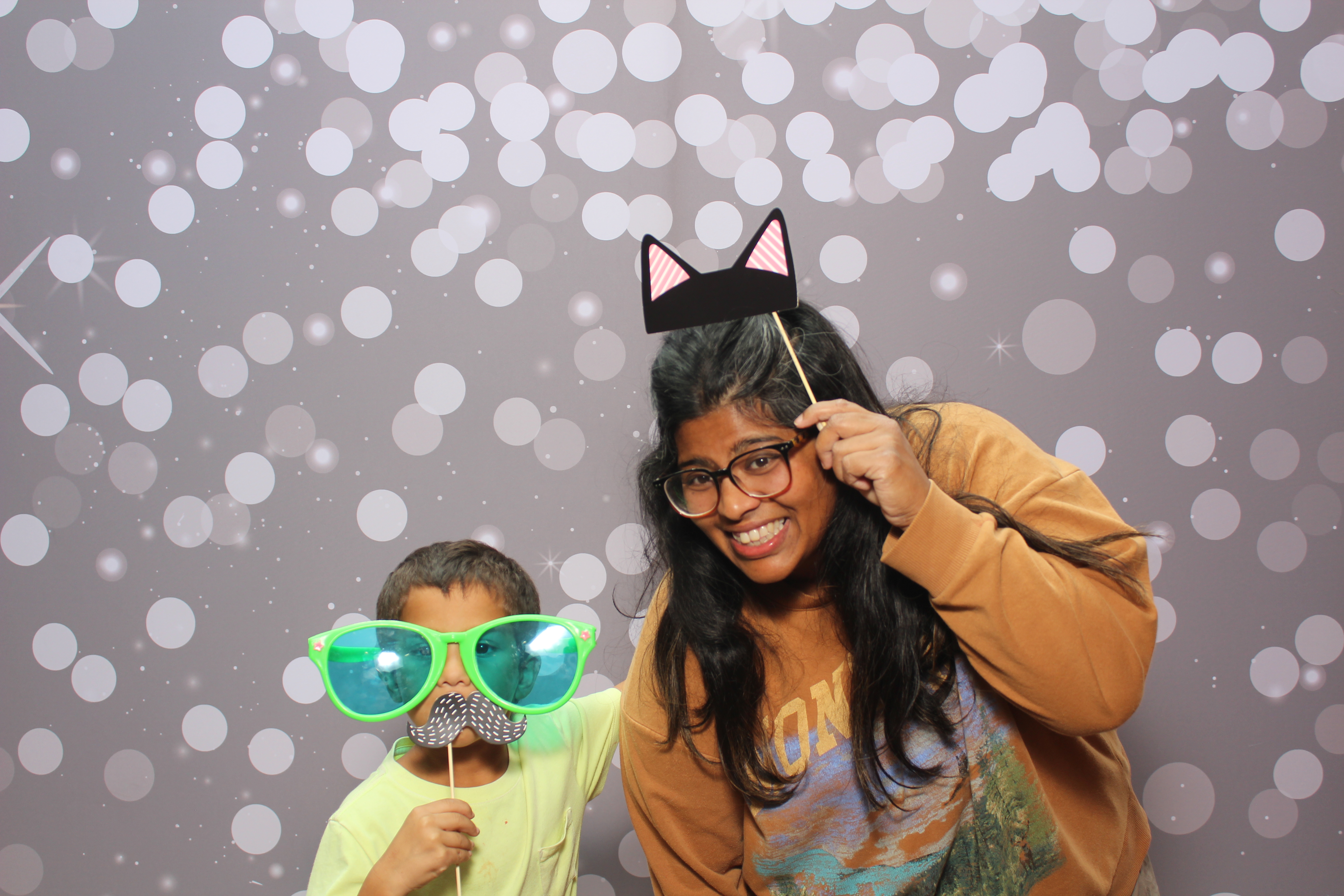 Grandparent's Day | View more photos from the event at gallery.photoboothcincy.com/u/PhotoBoothCincy/Grandparents-Day