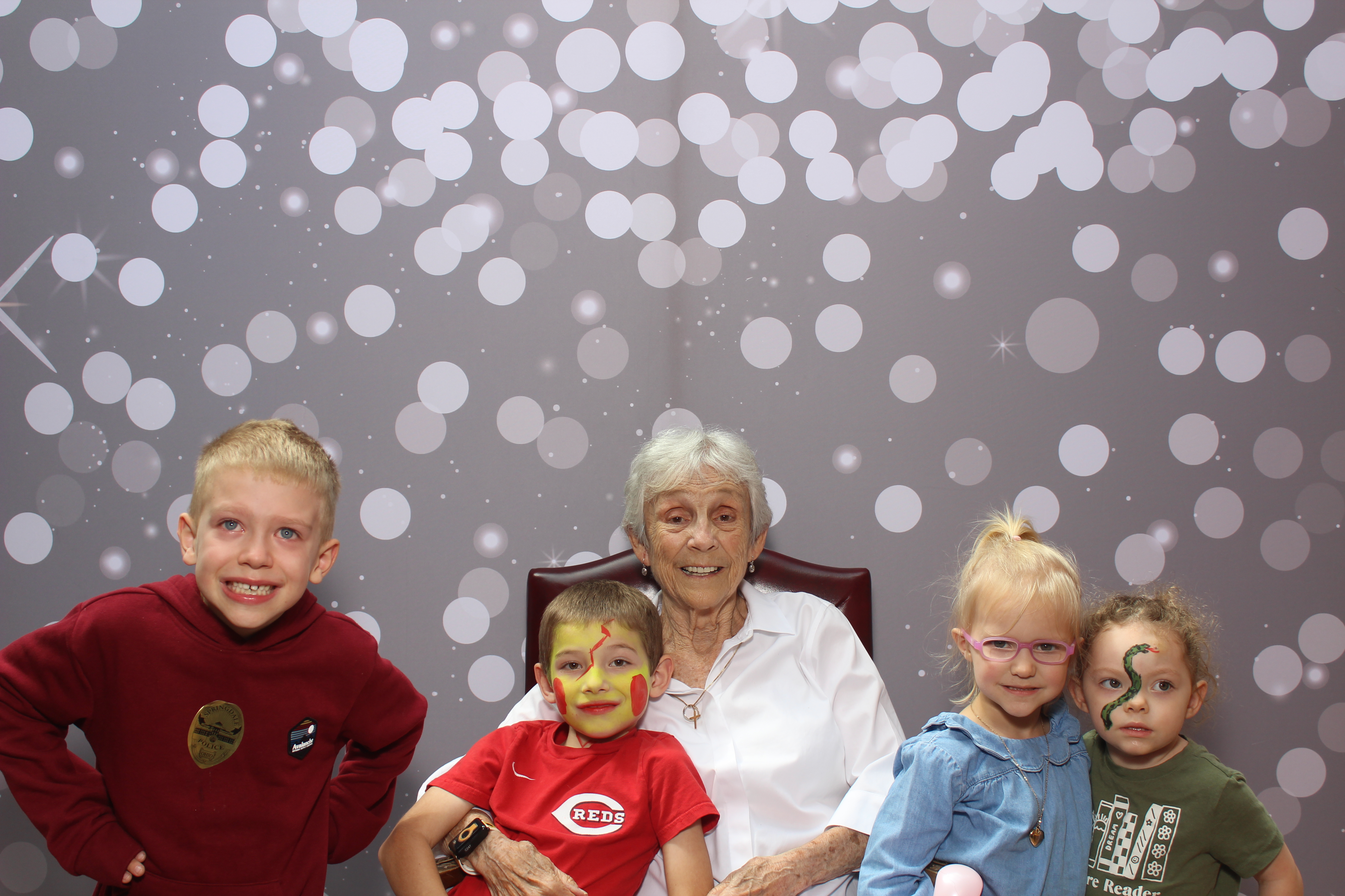 Grandparent's Day | View more photos from the event at gallery.photoboothcincy.com/u/PhotoBoothCincy/Grandparents-Day