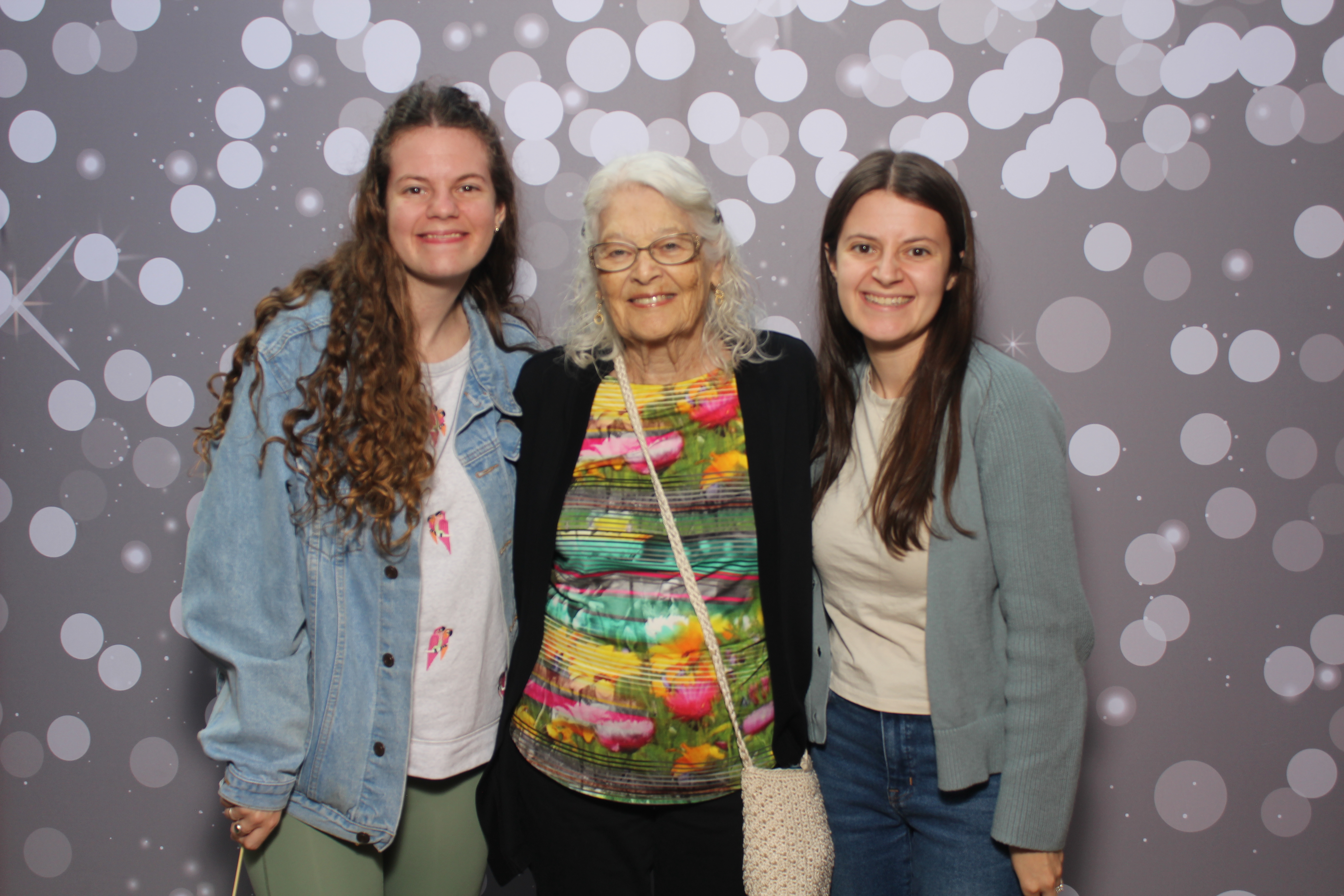 Grandparent's Day | View more photos from the event at gallery.photoboothcincy.com/u/PhotoBoothCincy/Grandparents-Day