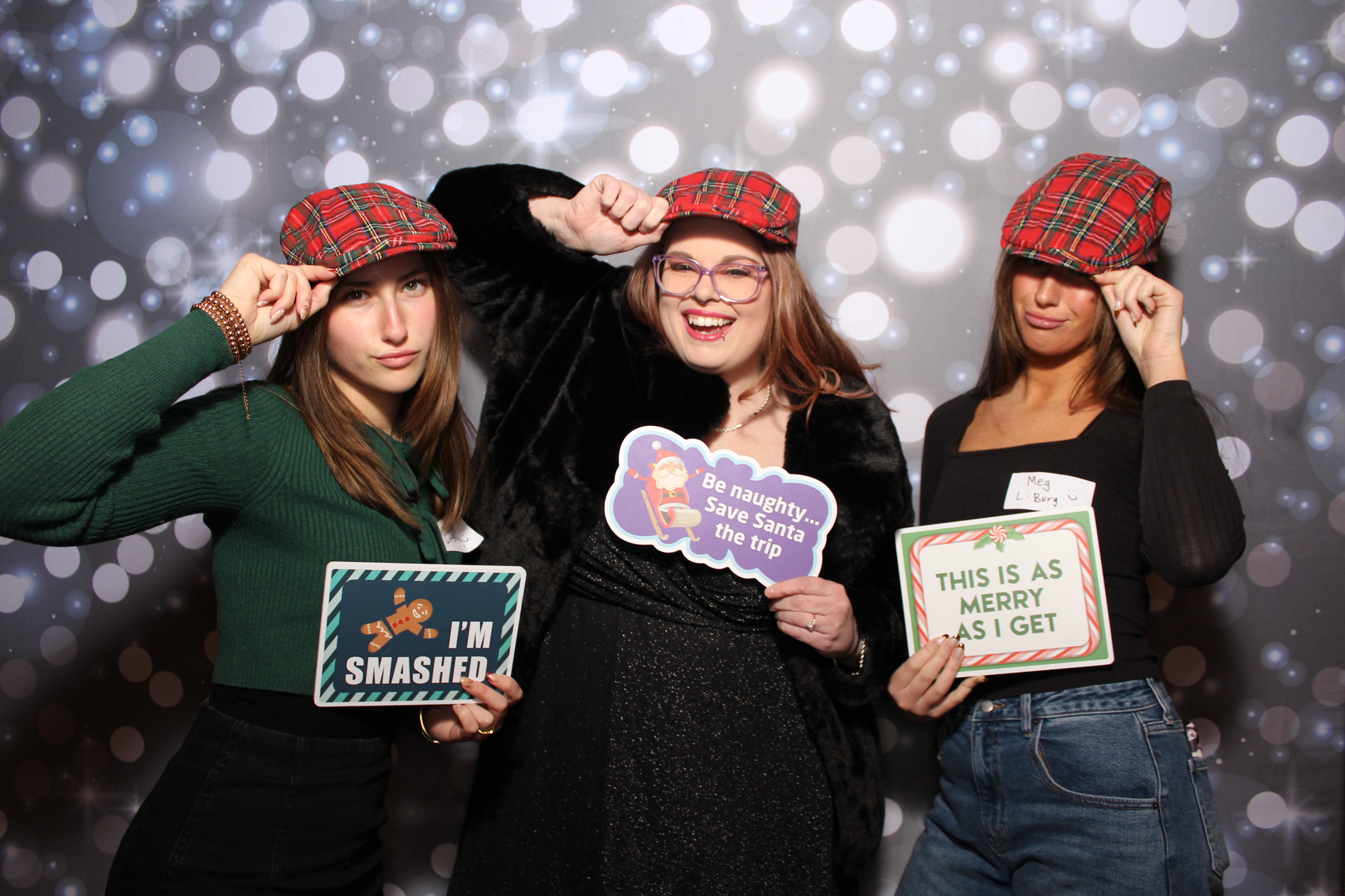 Great Clips Holiday Party | View more photos from the event at gallery.photoboothcincy.com/u/PhotoBoothCincy/Great-Clips-Holiday-Party