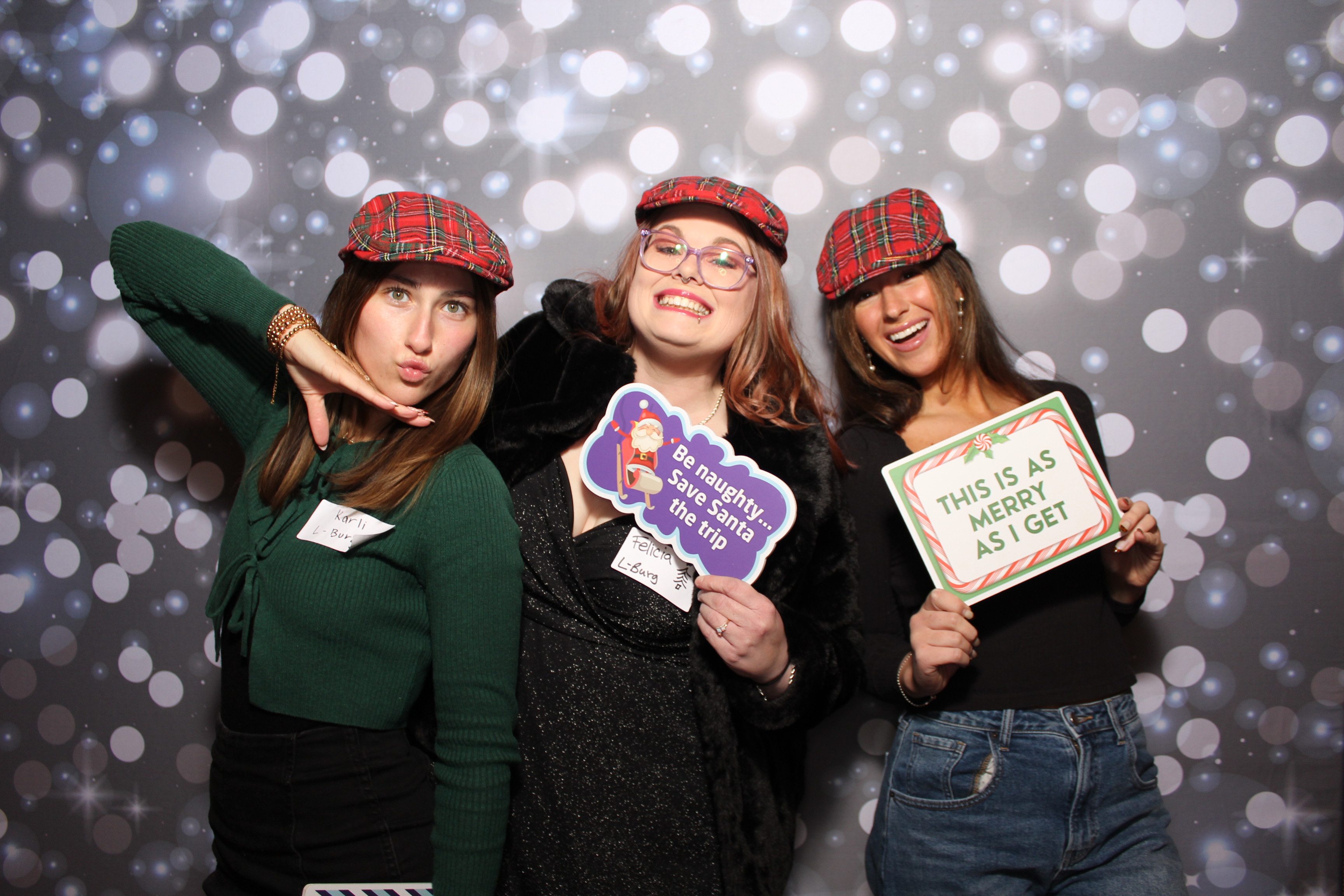 Great Clips Holiday Party | View more photos from the event at gallery.photoboothcincy.com/u/PhotoBoothCincy/Great-Clips-Holiday-Party