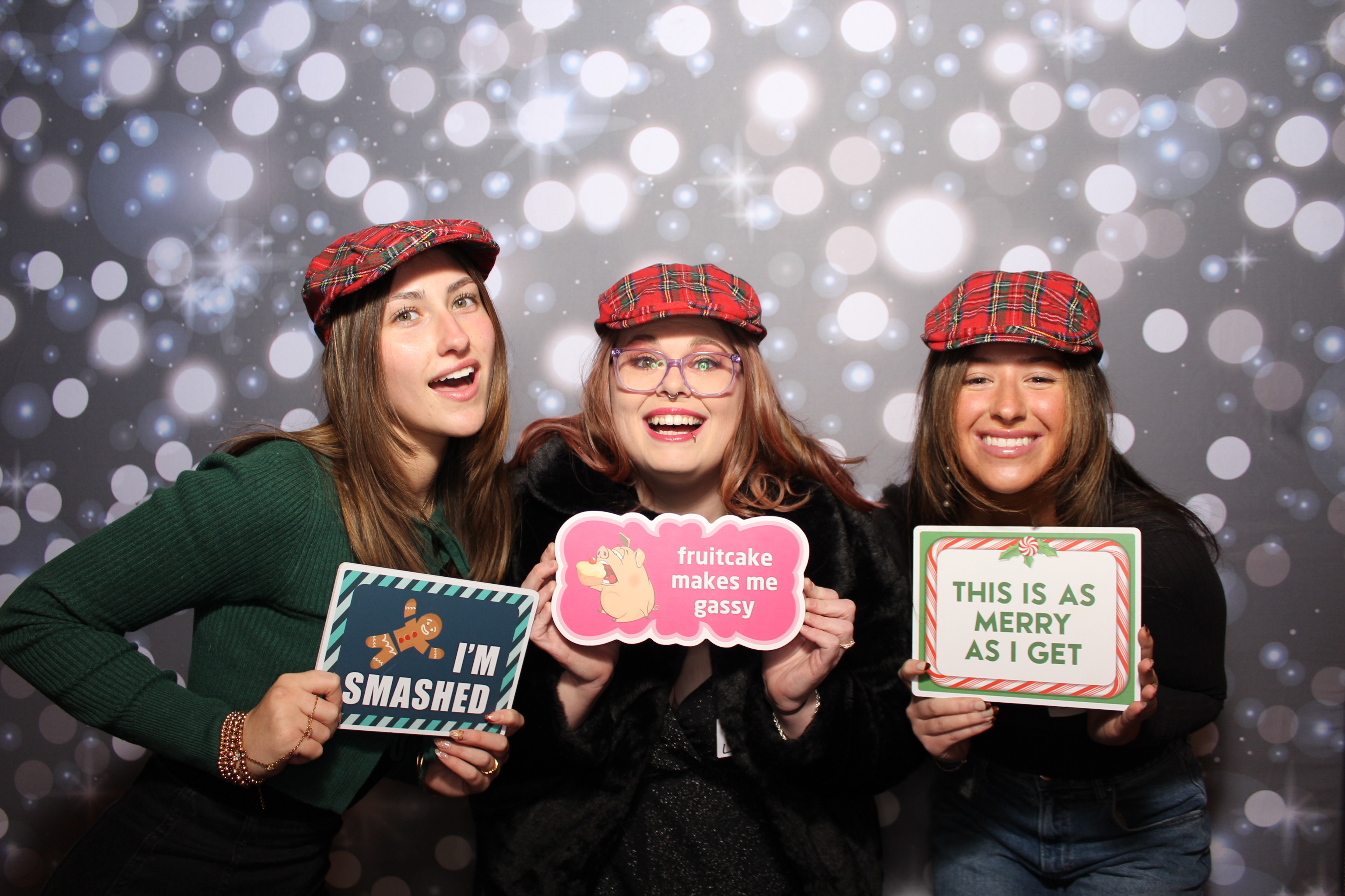 Great Clips Holiday Party | View more photos from the event at gallery.photoboothcincy.com/u/PhotoBoothCincy/Great-Clips-Holiday-Party