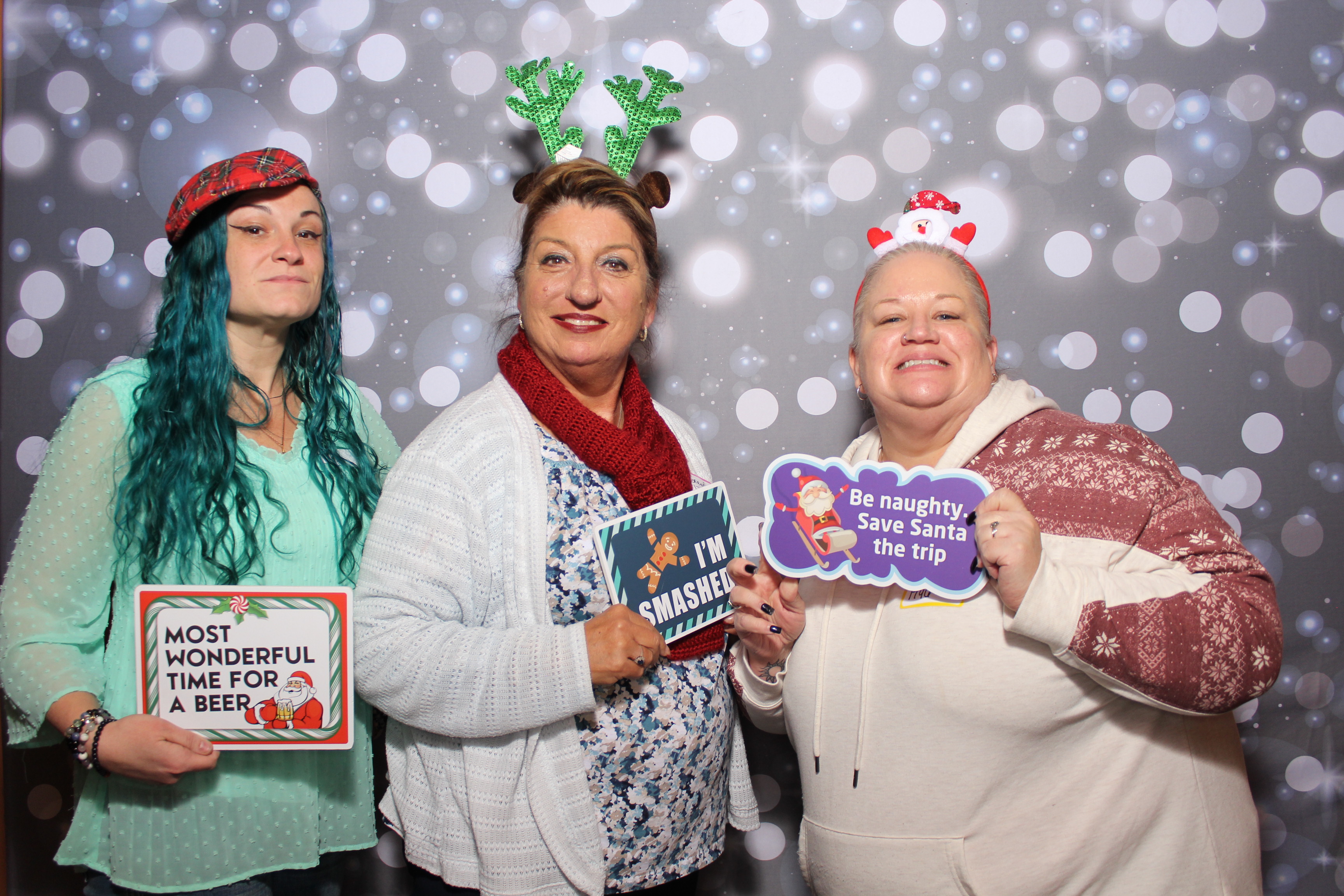 Great Clips Holiday Party | View more photos from the event at gallery.photoboothcincy.com/u/PhotoBoothCincy/Great-Clips-Holiday-Party