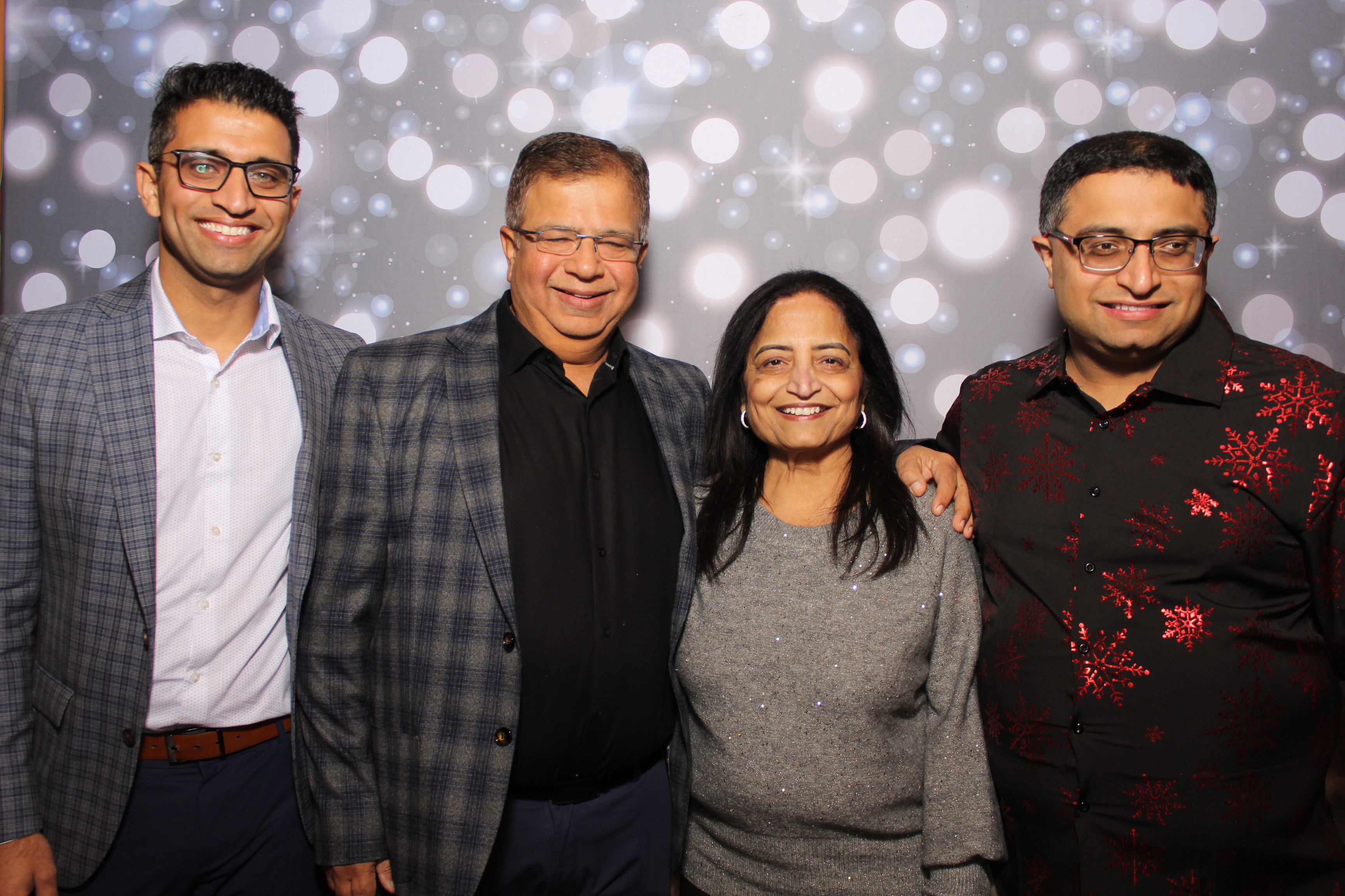 Great Clips Holiday Party | View more photos from the event at gallery.photoboothcincy.com/u/PhotoBoothCincy/Great-Clips-Holiday-Party