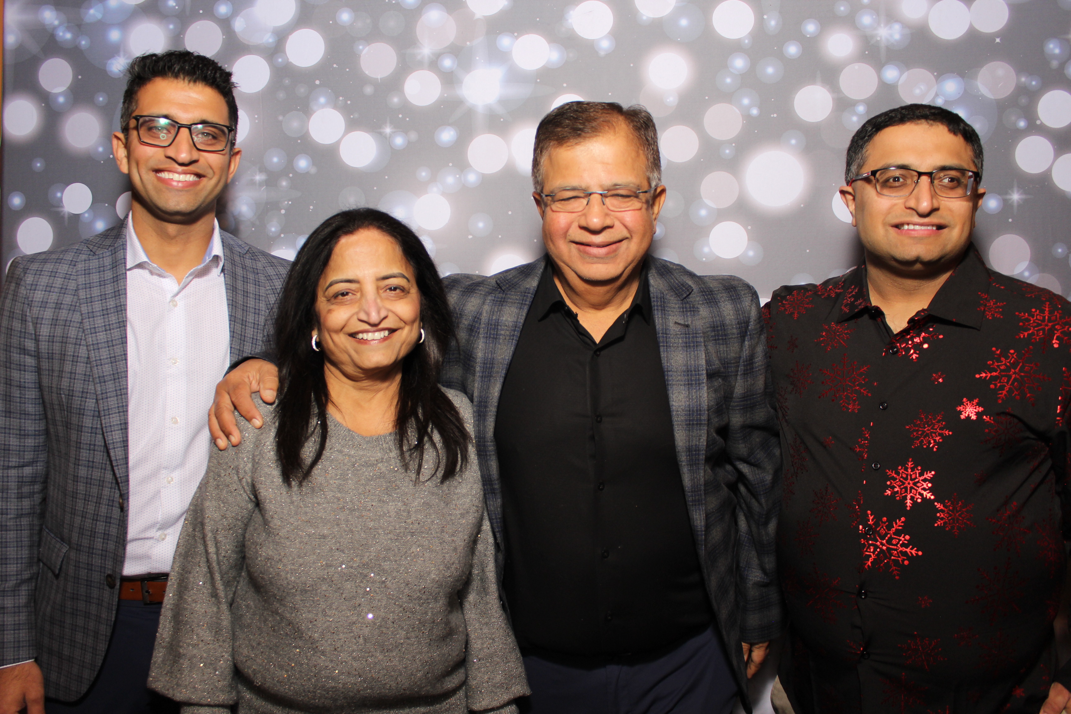 Great Clips Holiday Party | View more photos from the event at gallery.photoboothcincy.com/u/PhotoBoothCincy/Great-Clips-Holiday-Party