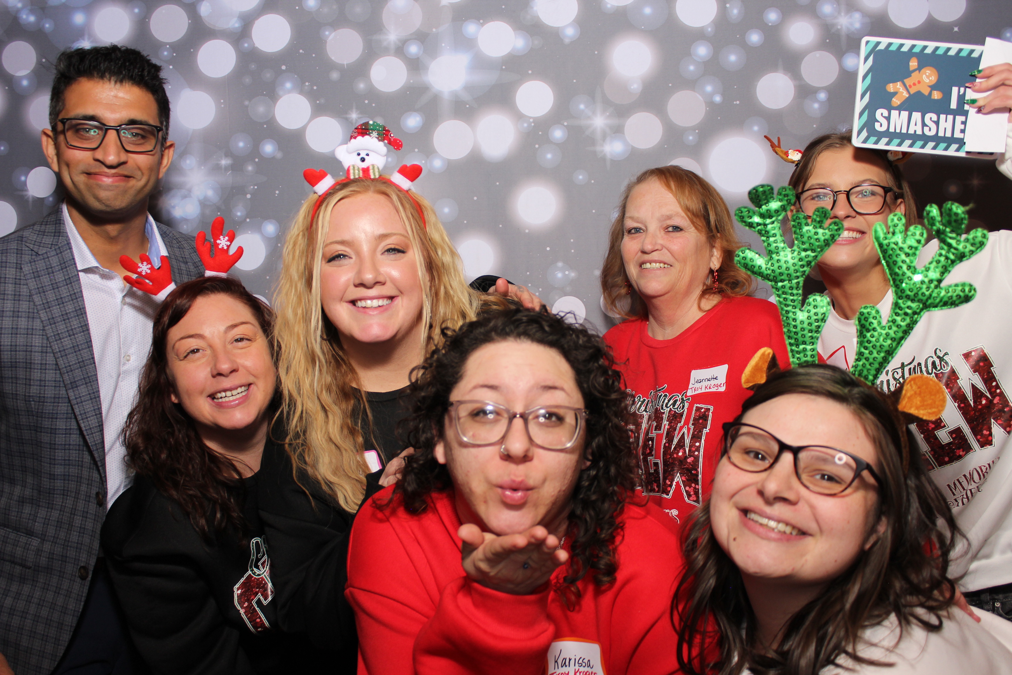Great Clips Holiday Party | View more photos from the event at gallery.photoboothcincy.com/u/PhotoBoothCincy/Great-Clips-Holiday-Party