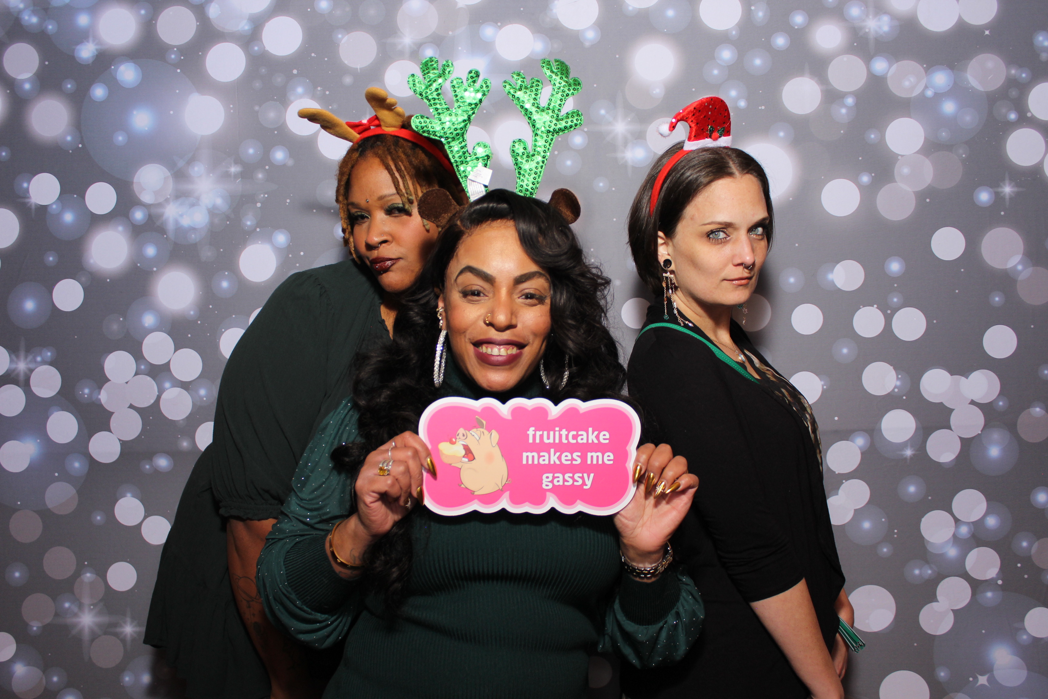 Great Clips Holiday Party | View more photos from the event at gallery.photoboothcincy.com/u/PhotoBoothCincy/Great-Clips-Holiday-Party