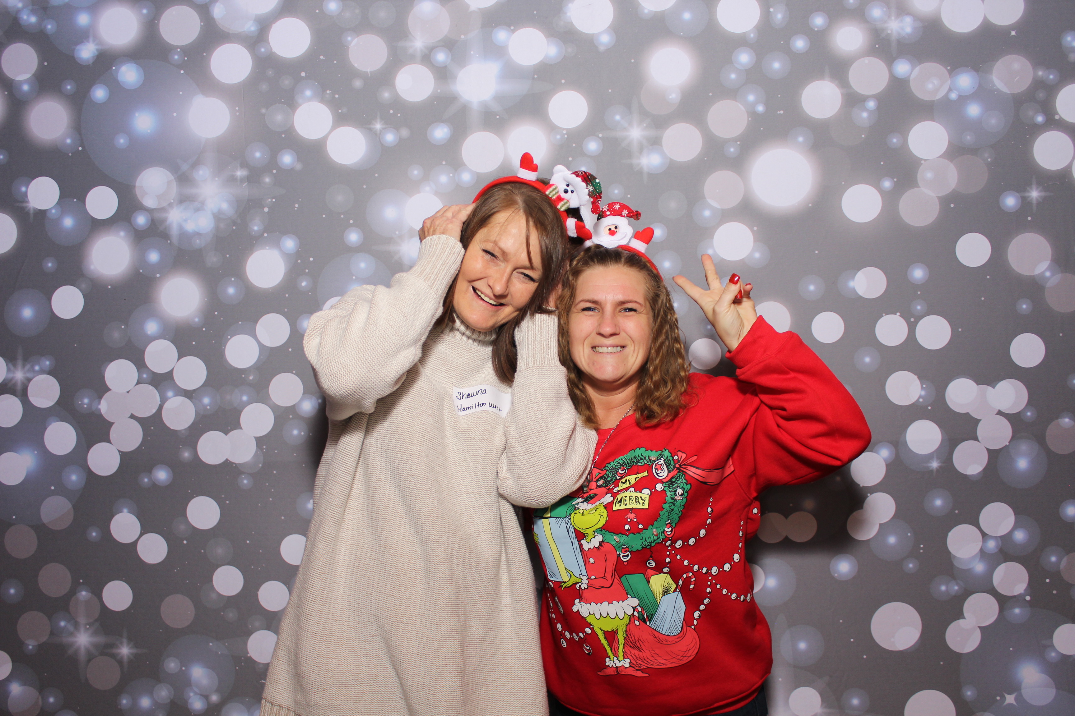 Great Clips Holiday Party | View more photos from the event at gallery.photoboothcincy.com/u/PhotoBoothCincy/Great-Clips-Holiday-Party