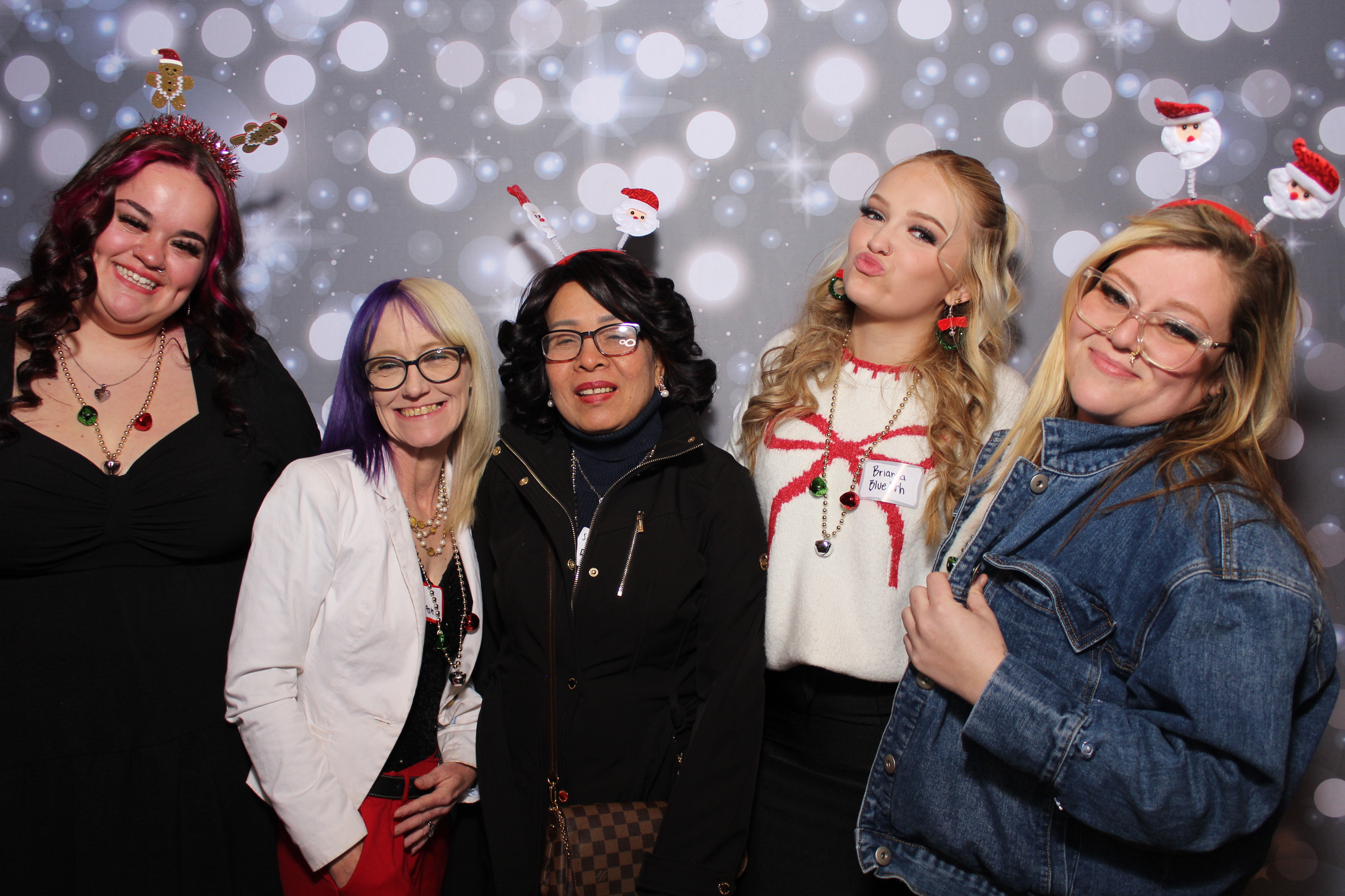 Great Clips Holiday Party | View more photos from the event at gallery.photoboothcincy.com/u/PhotoBoothCincy/Great-Clips-Holiday-Party
