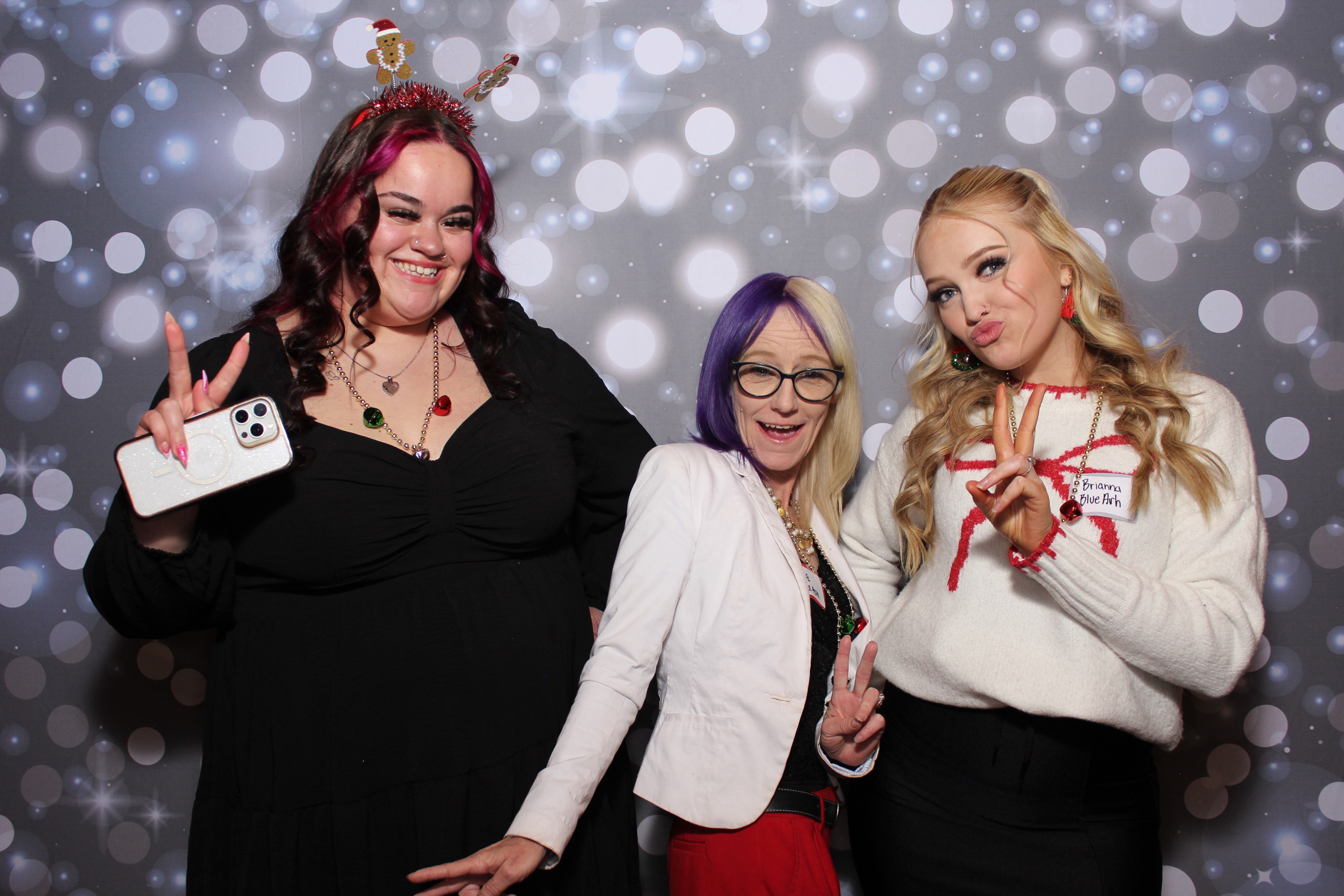 Great Clips Holiday Party | View more photos from the event at gallery.photoboothcincy.com/u/PhotoBoothCincy/Great-Clips-Holiday-Party