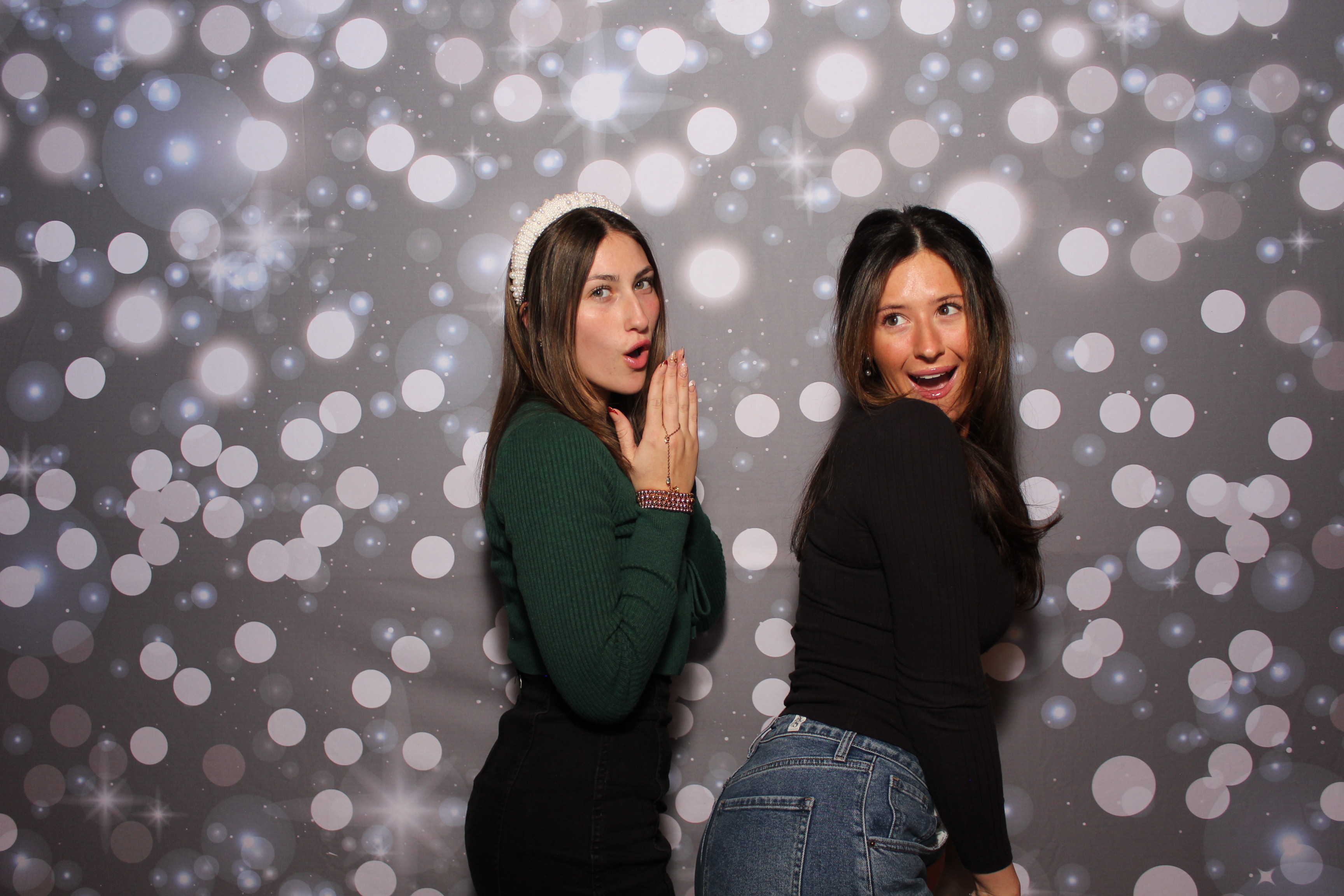 Great Clips Holiday Party | View more photos from the event at gallery.photoboothcincy.com/u/PhotoBoothCincy/Great-Clips-Holiday-Party