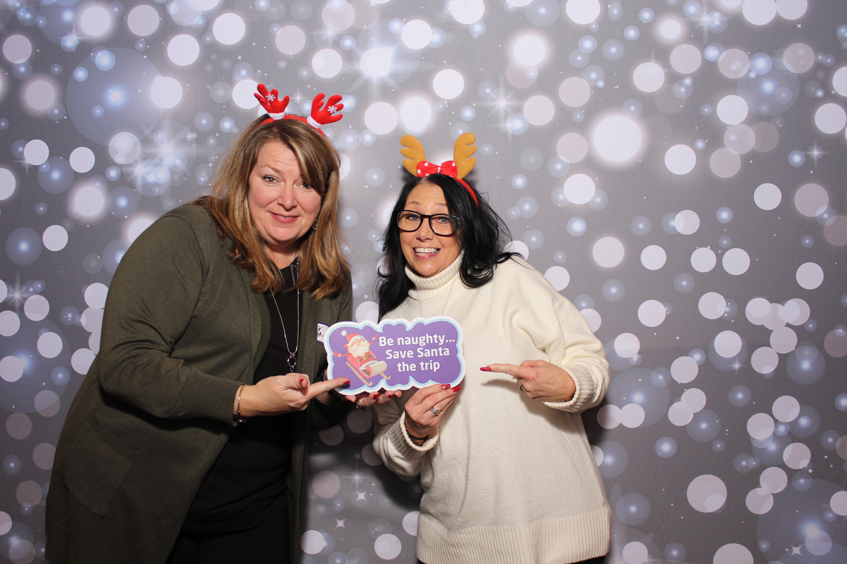 Great Clips Holiday Party | View more photos from the event at gallery.photoboothcincy.com/u/PhotoBoothCincy/Great-Clips-Holiday-Party