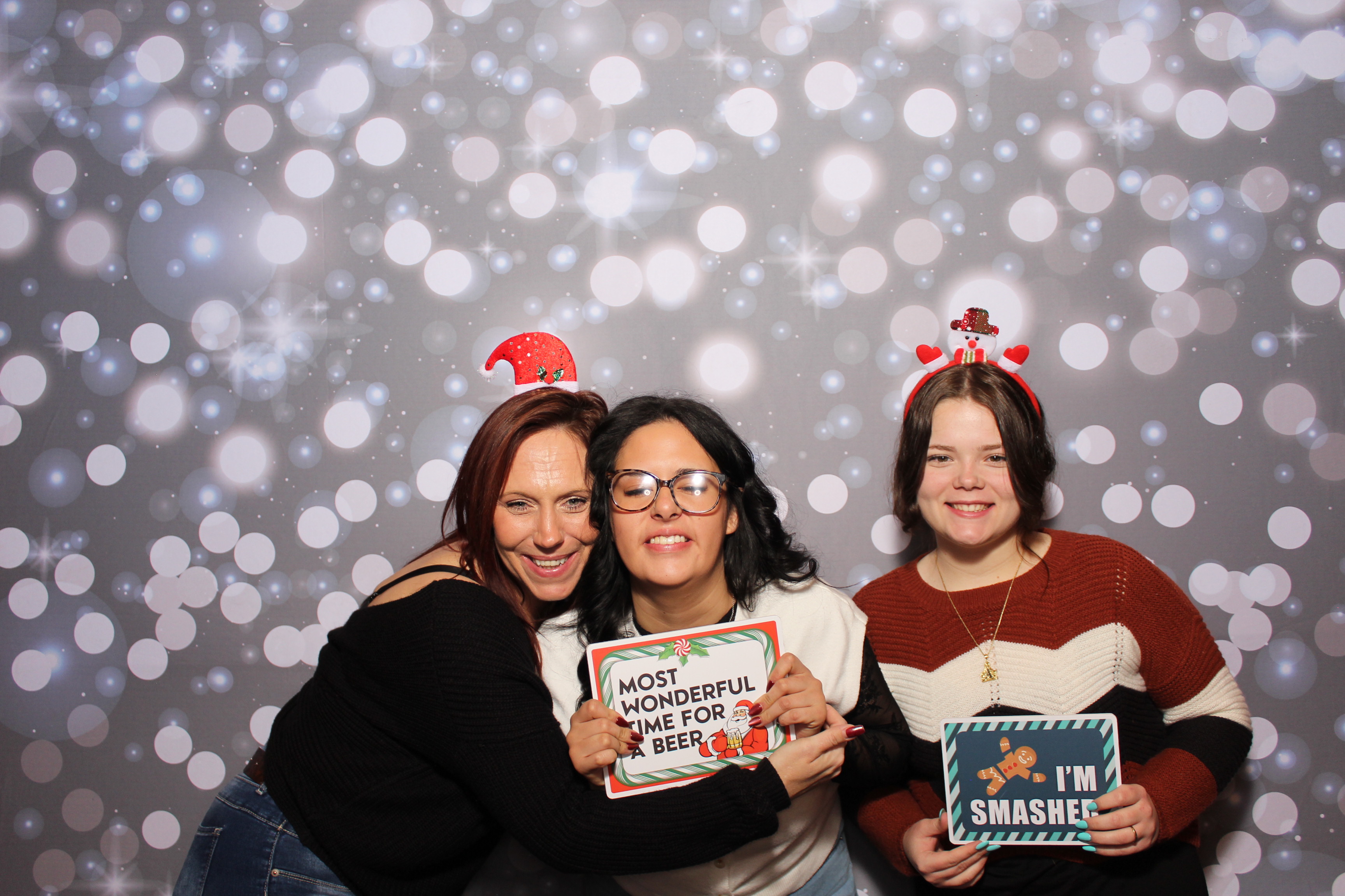 Great Clips Holiday Party | View more photos from the event at gallery.photoboothcincy.com/u/PhotoBoothCincy/Great-Clips-Holiday-Party