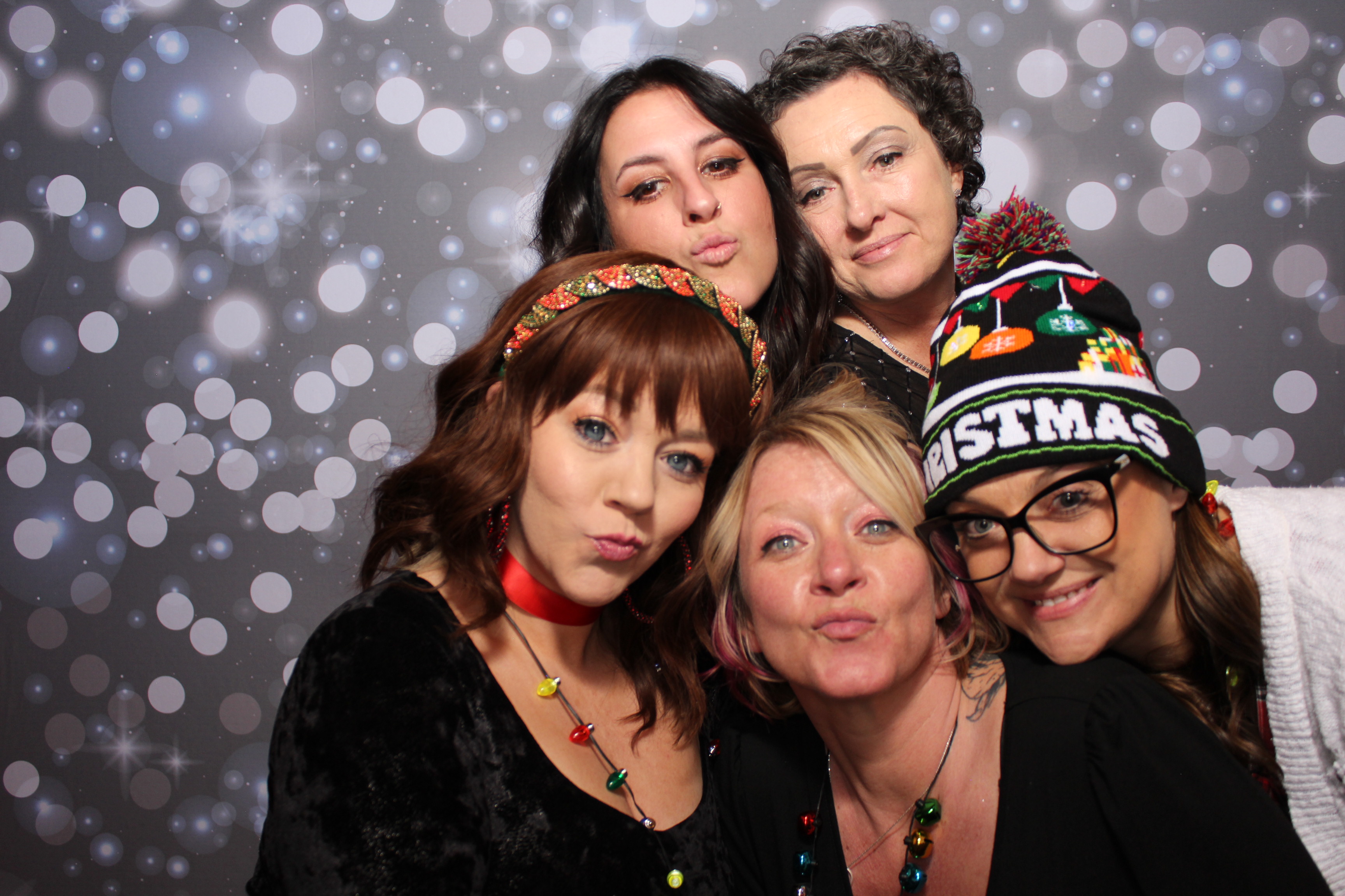 Great Clips Holiday Party | View more photos from the event at gallery.photoboothcincy.com/u/PhotoBoothCincy/Great-Clips-Holiday-Party