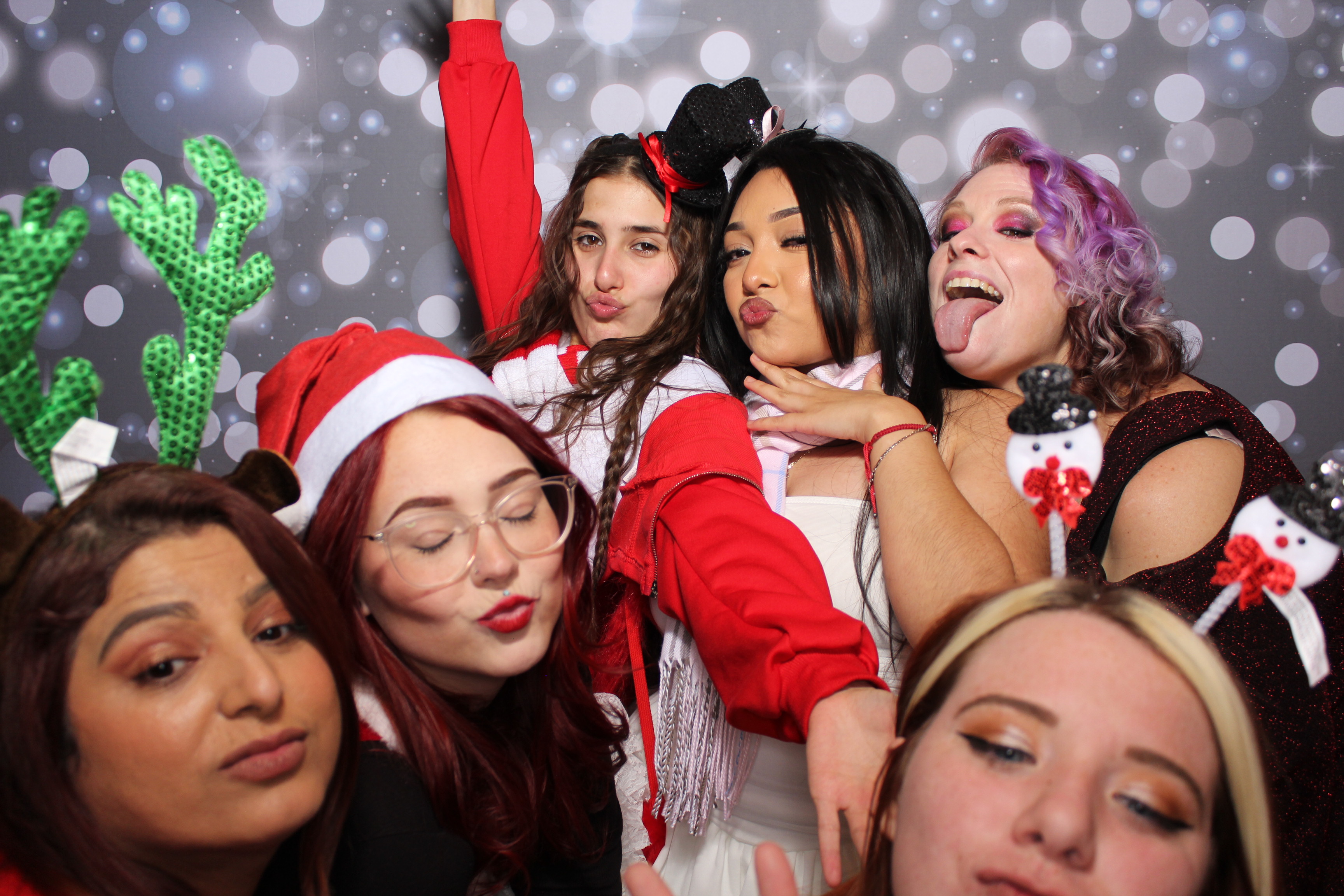 Great Clips Holiday Party | View more photos from the event at gallery.photoboothcincy.com/u/PhotoBoothCincy/Great-Clips-Holiday-Party