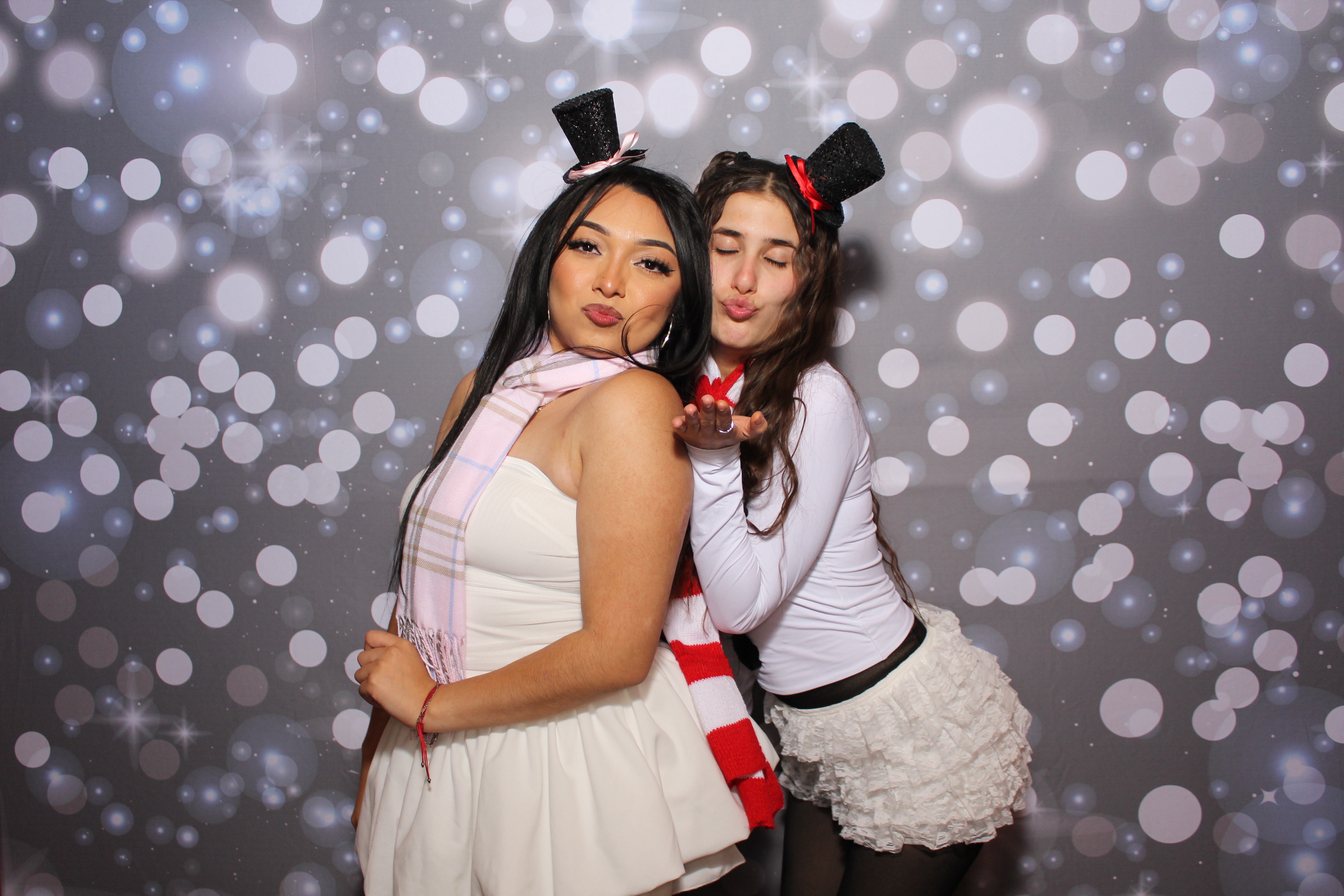 Great Clips Holiday Party | View more photos from the event at gallery.photoboothcincy.com/u/PhotoBoothCincy/Great-Clips-Holiday-Party